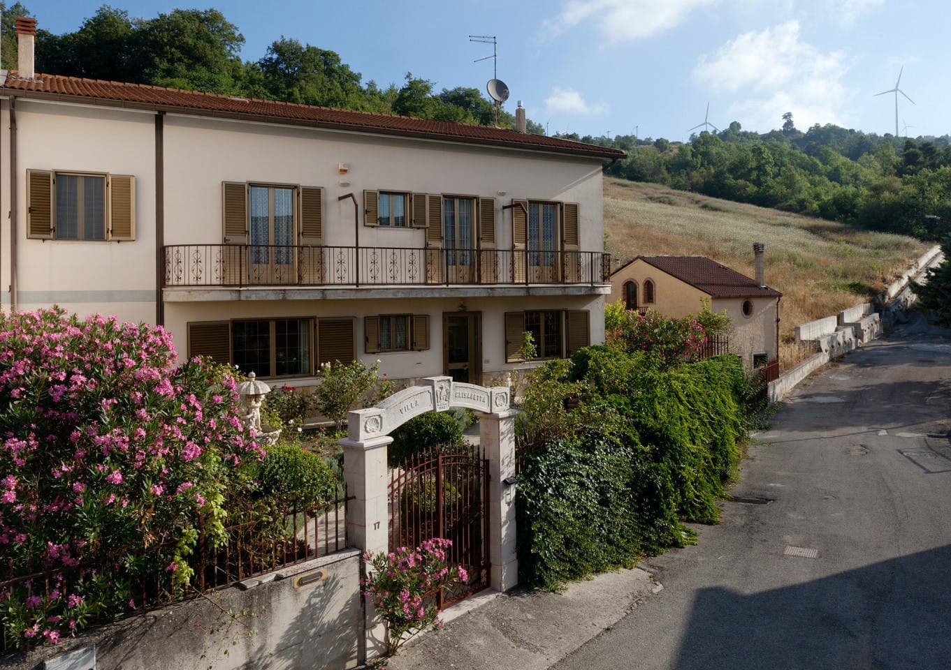 Property photo thumbnail