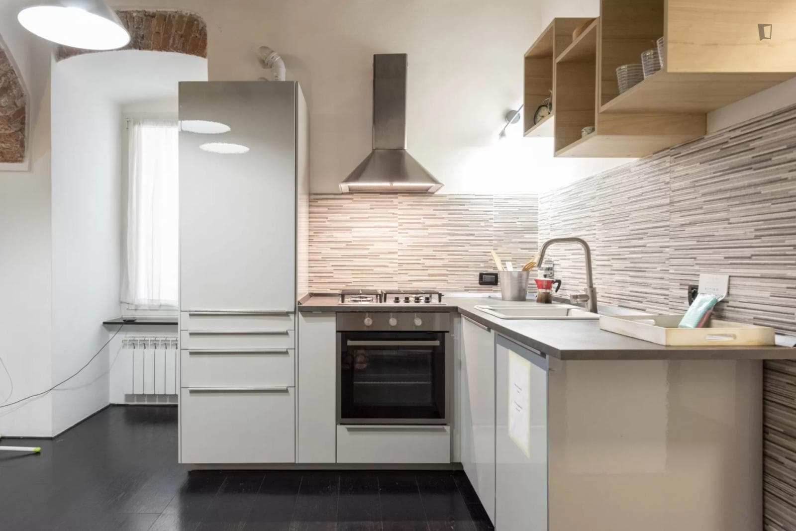 Modern 1-bedroom flat near the Cathedral photo 1