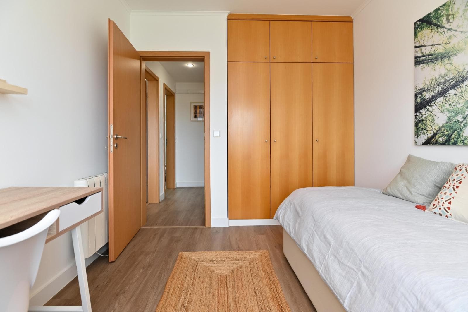 Modern and welcoming 2-bedroom flat next to Cidade Universitária metro photo 1