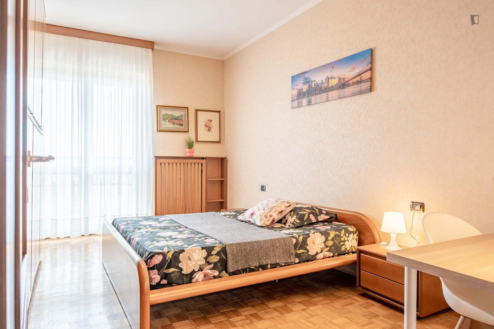 Sublime single bedroom near Parco delle Favole photo 1