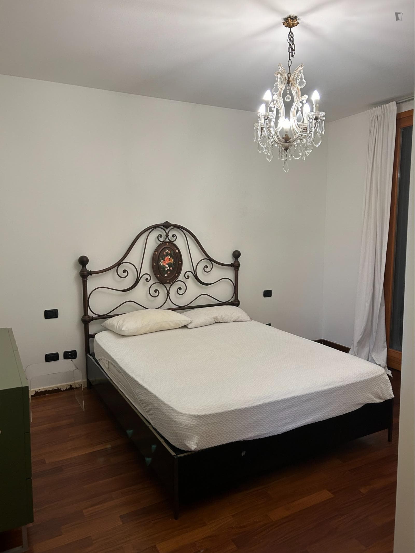 Homely double bedroom well connected to Politecnico di Milano photo 1