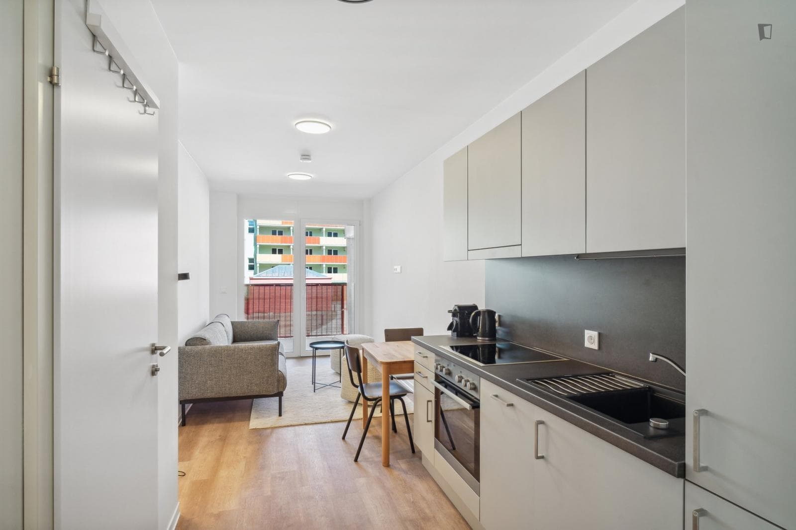 Homey 1-bedroom apartment with balcony on the west side of the Mur photo 1