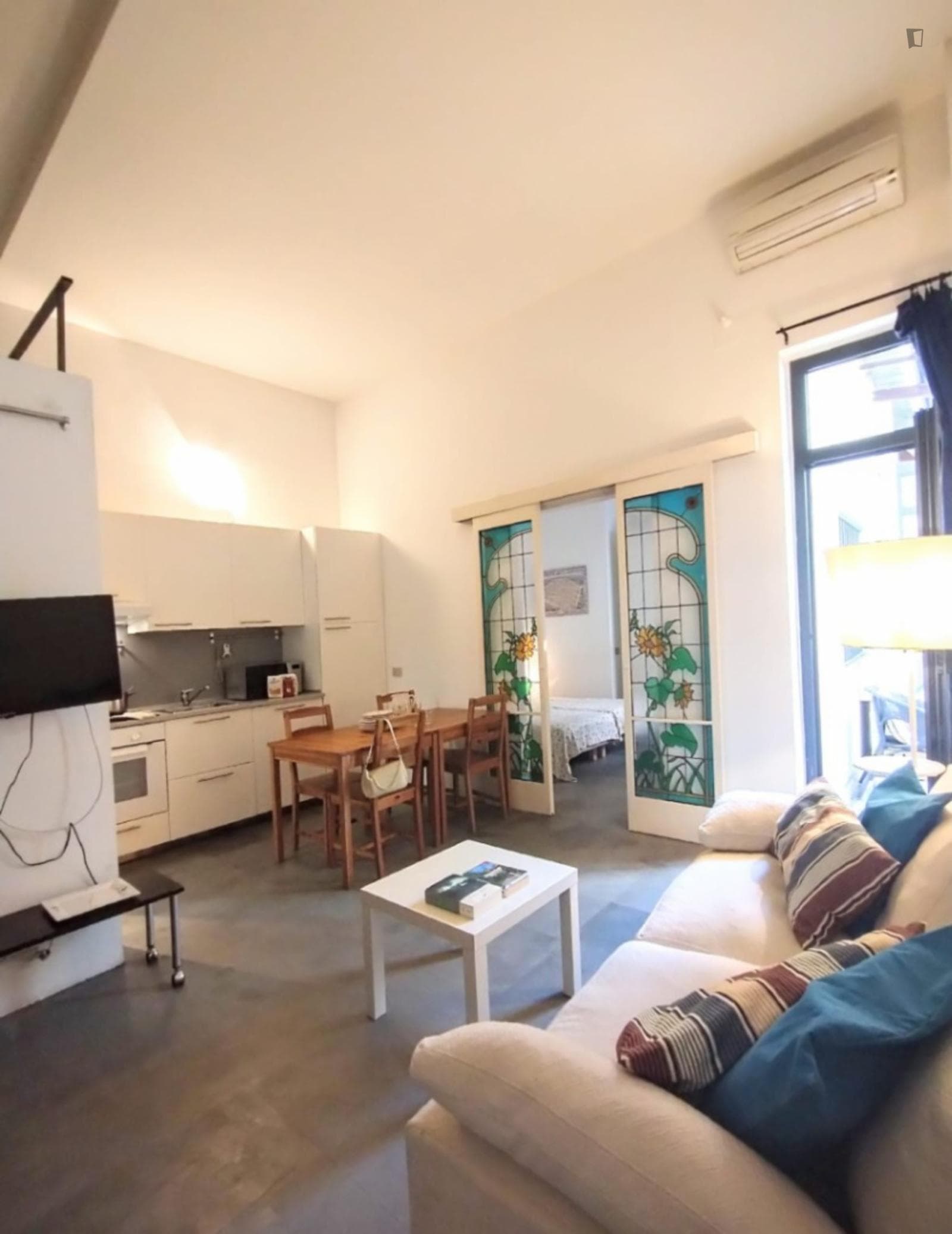 Homely 1-bedroom apartment in Garegnano photo 1