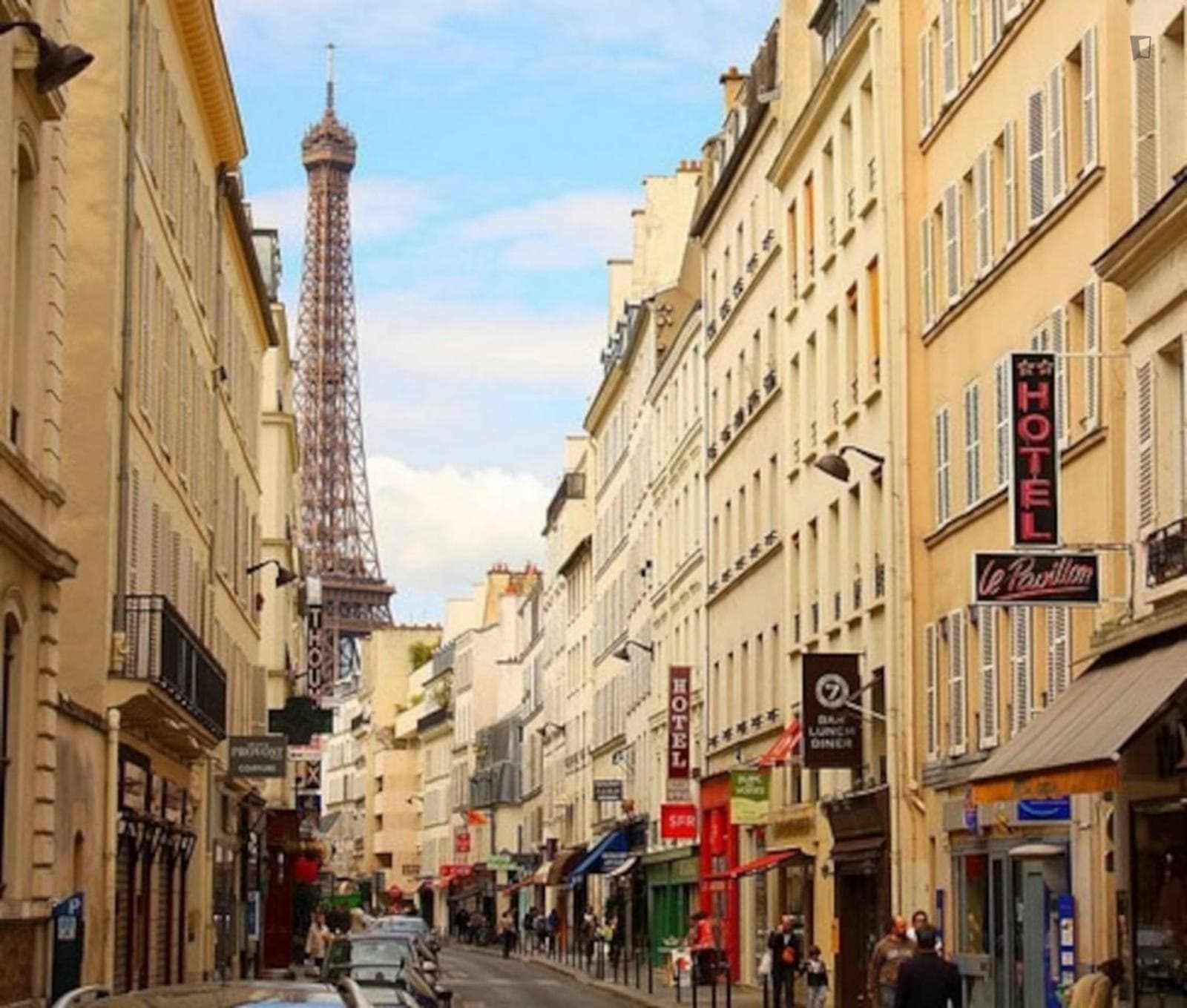 60m2 SUNSHINE BEST OF RUE ST DOMINIQUETHE HOTTEST STREET IN 7TH photo 1