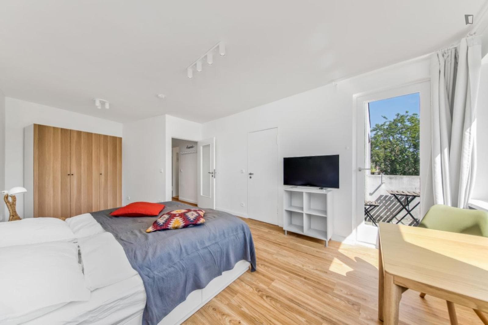 Property photo thumbnail