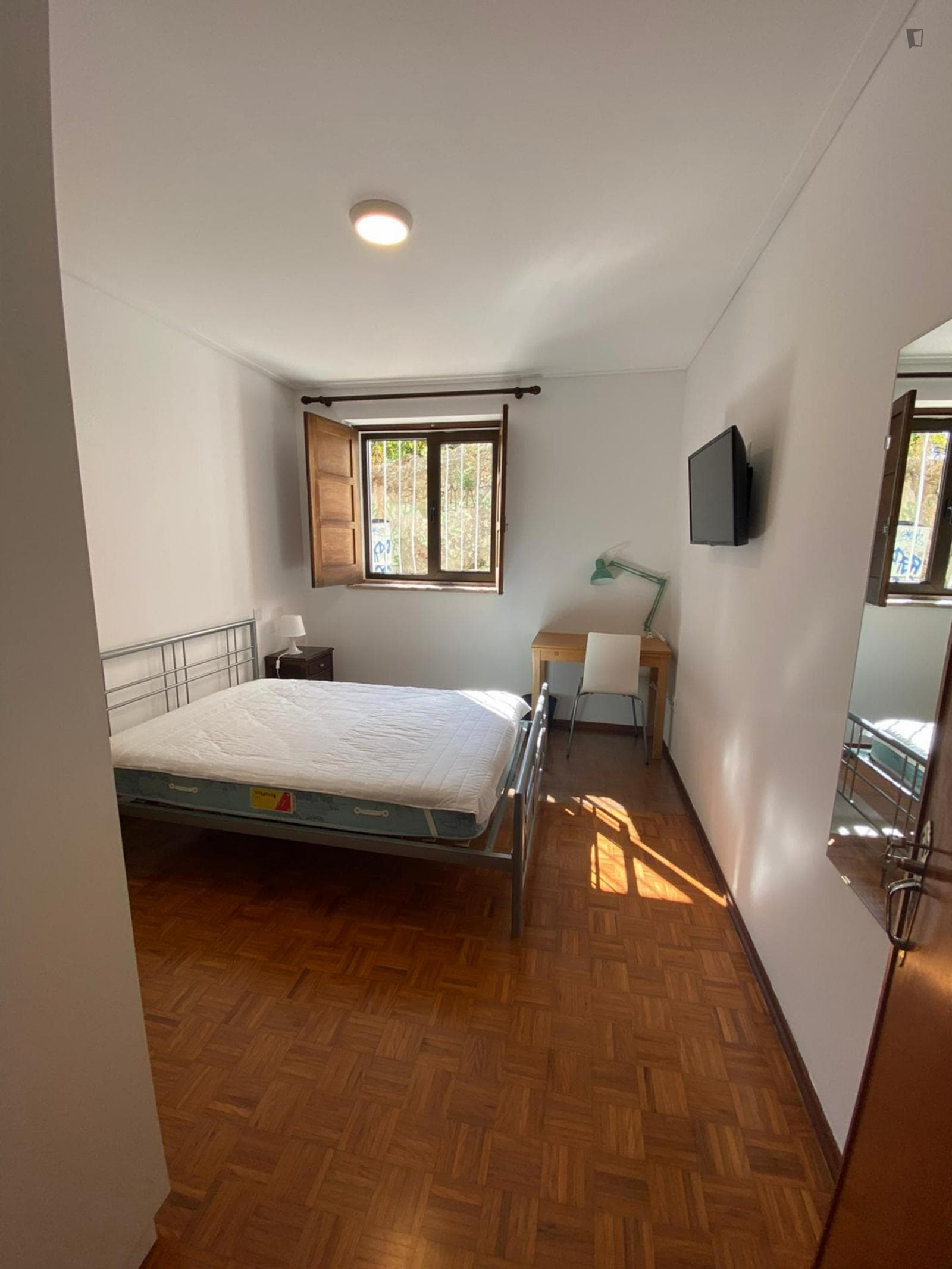 Welcoming double bedroom near Jardim Botânico photo 1