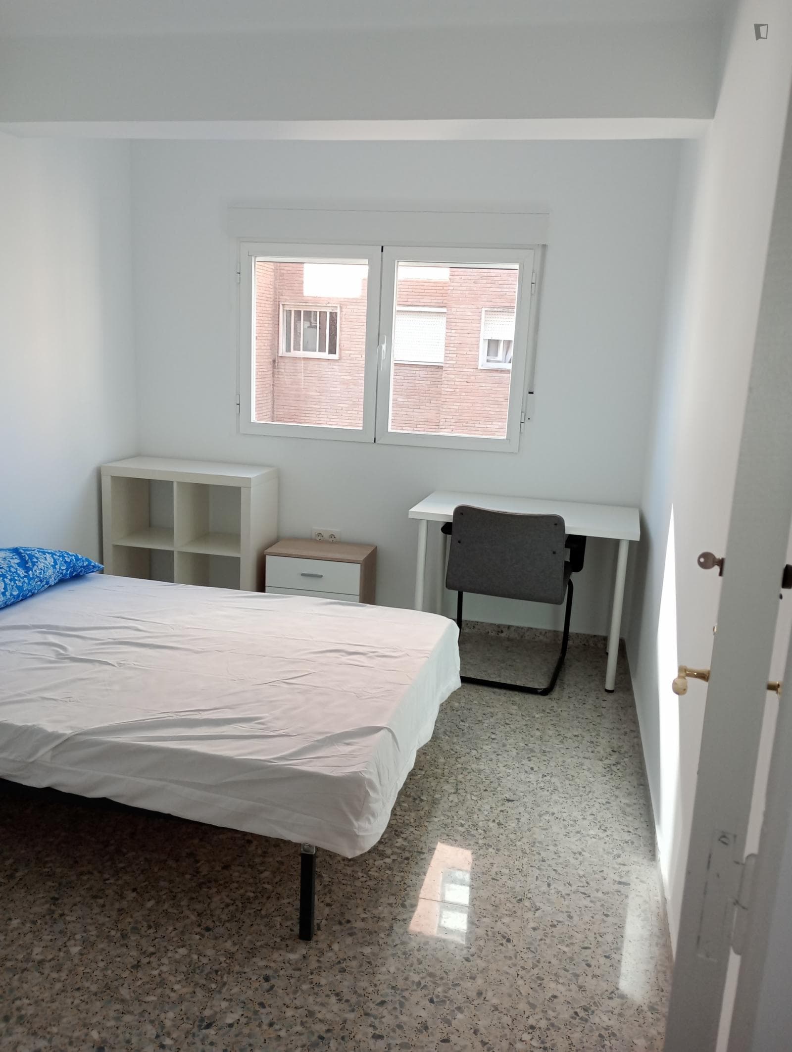 Pleasant single bedroom near the Granada train station photo 1