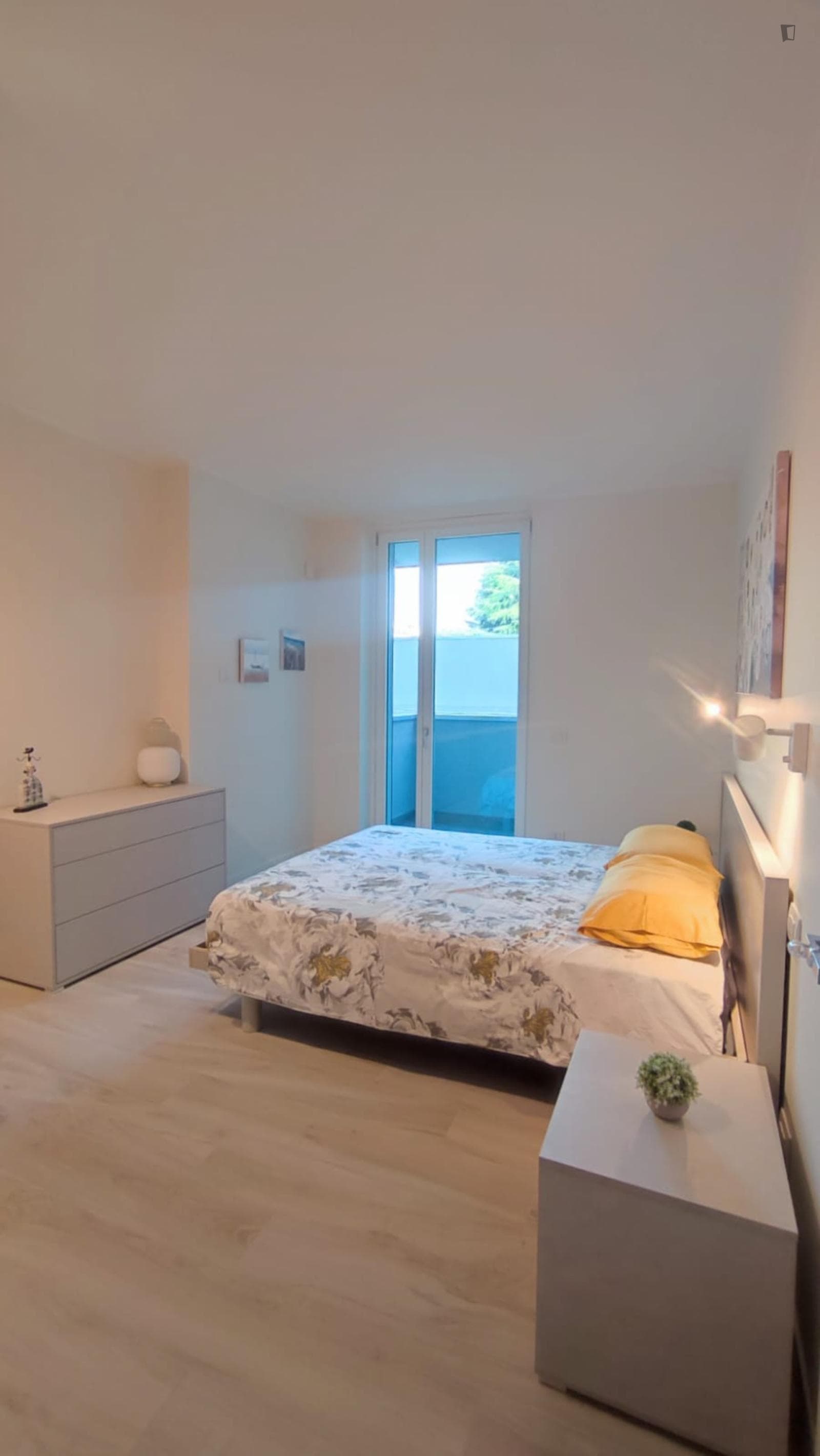 Modern 1-bedroom flat close to Università IULM photo 1