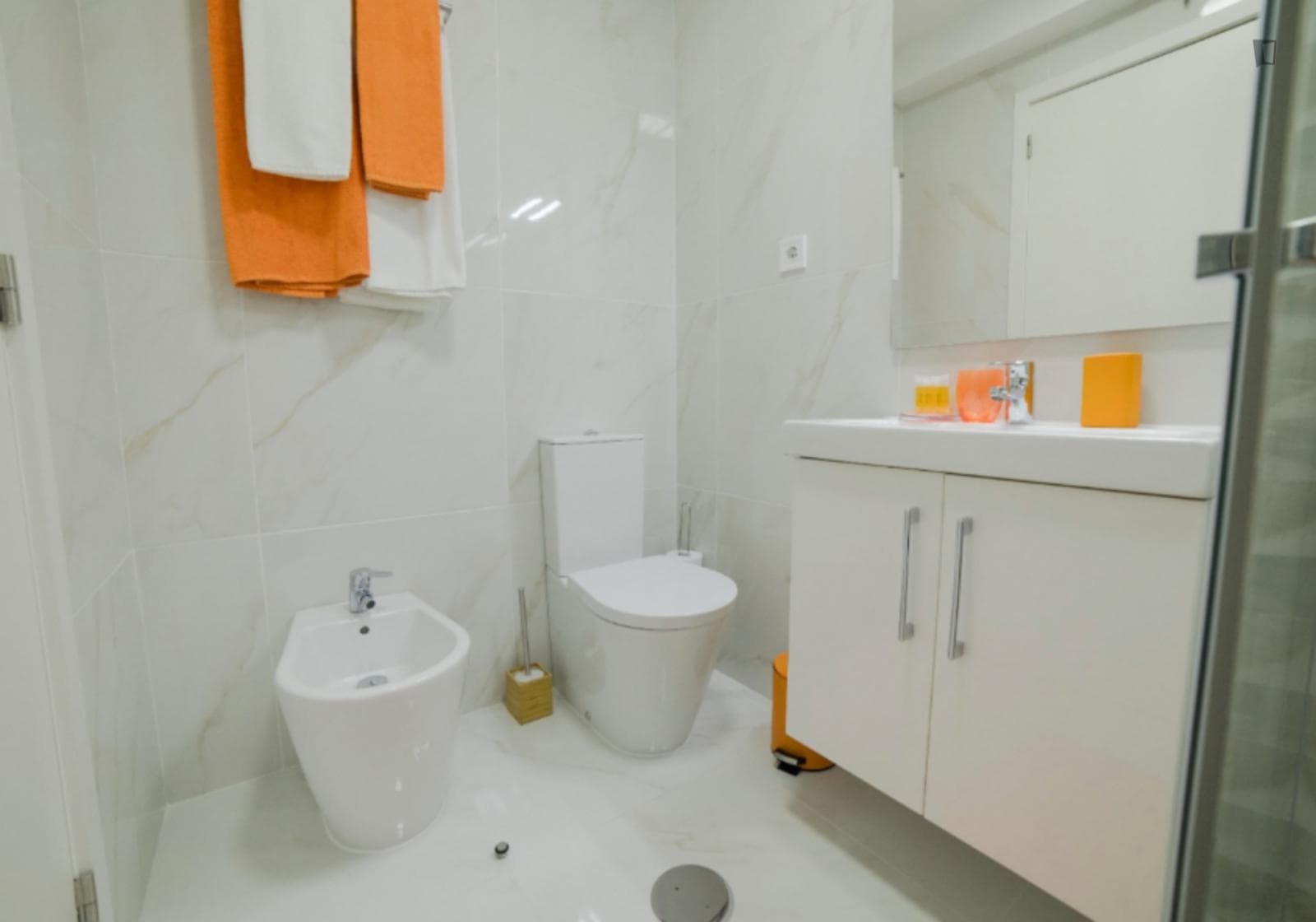 Cozy Single Bedroom close to Faculty of Engineering - University of Porto photo 1