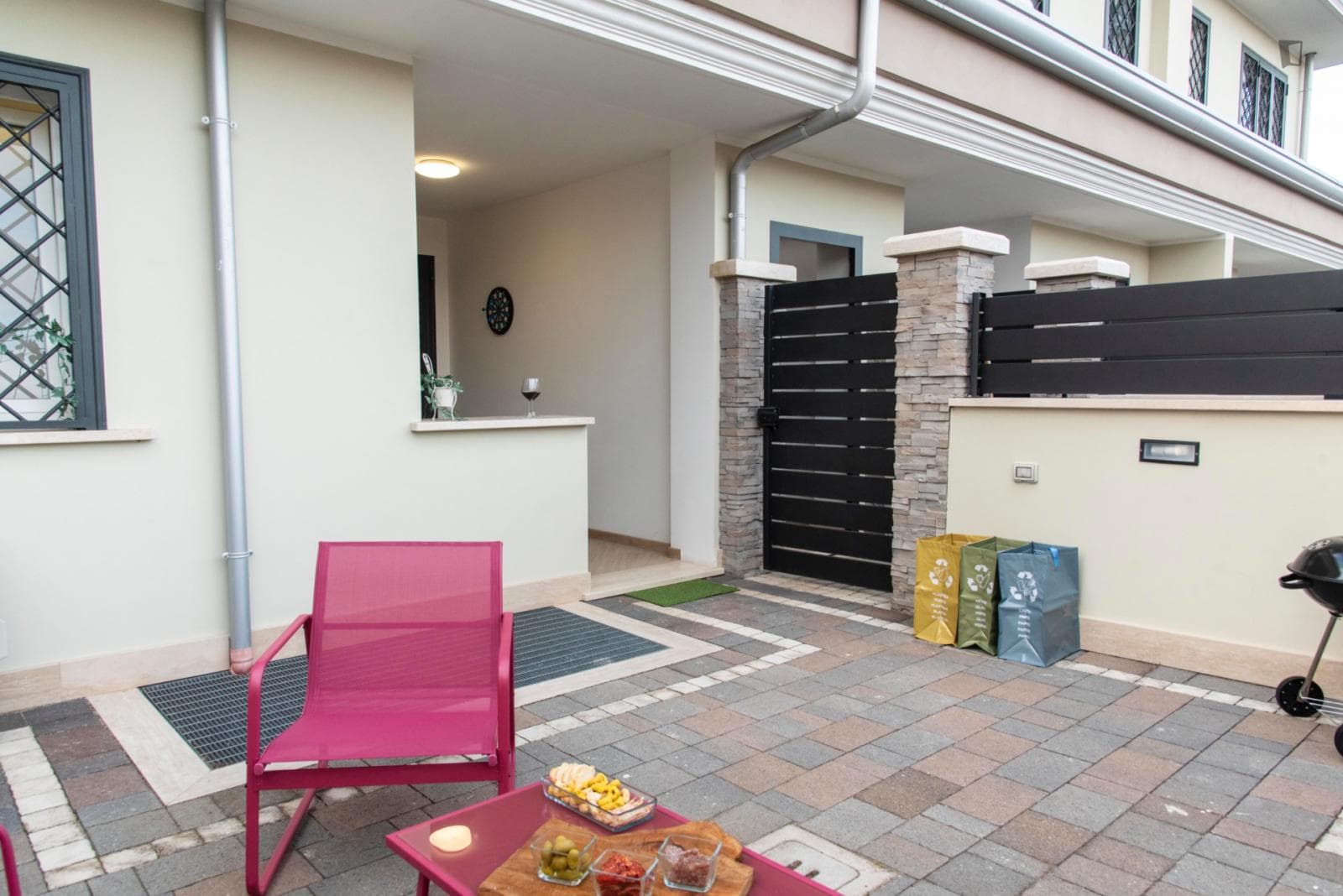 Inviting 1-bedroom flat, with outdoor area in Ciampino photo 1