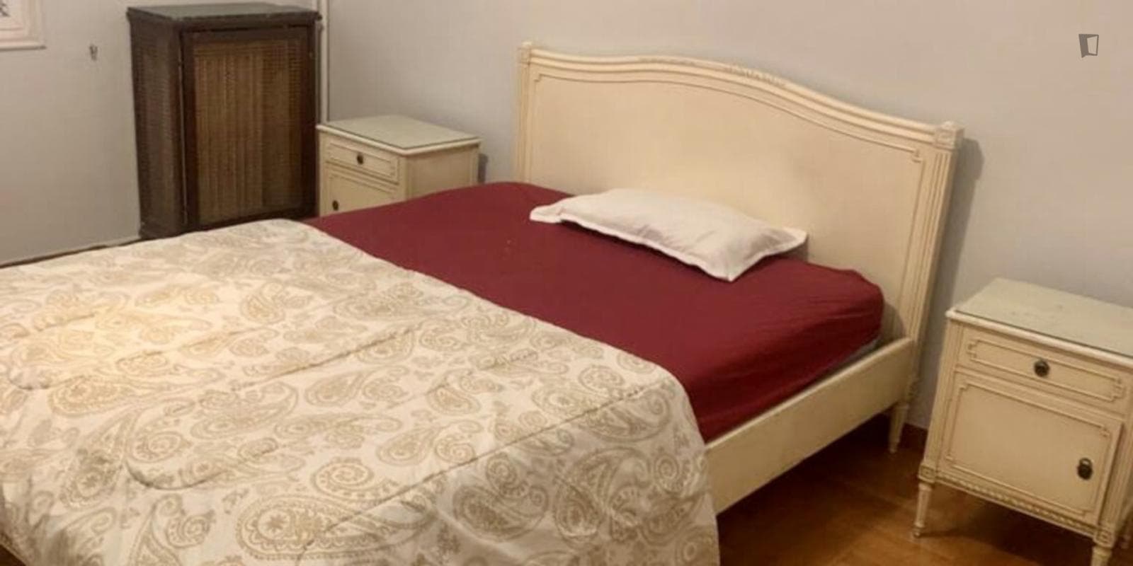 Lovely double bedroom near the University of Economics and Business photo 1