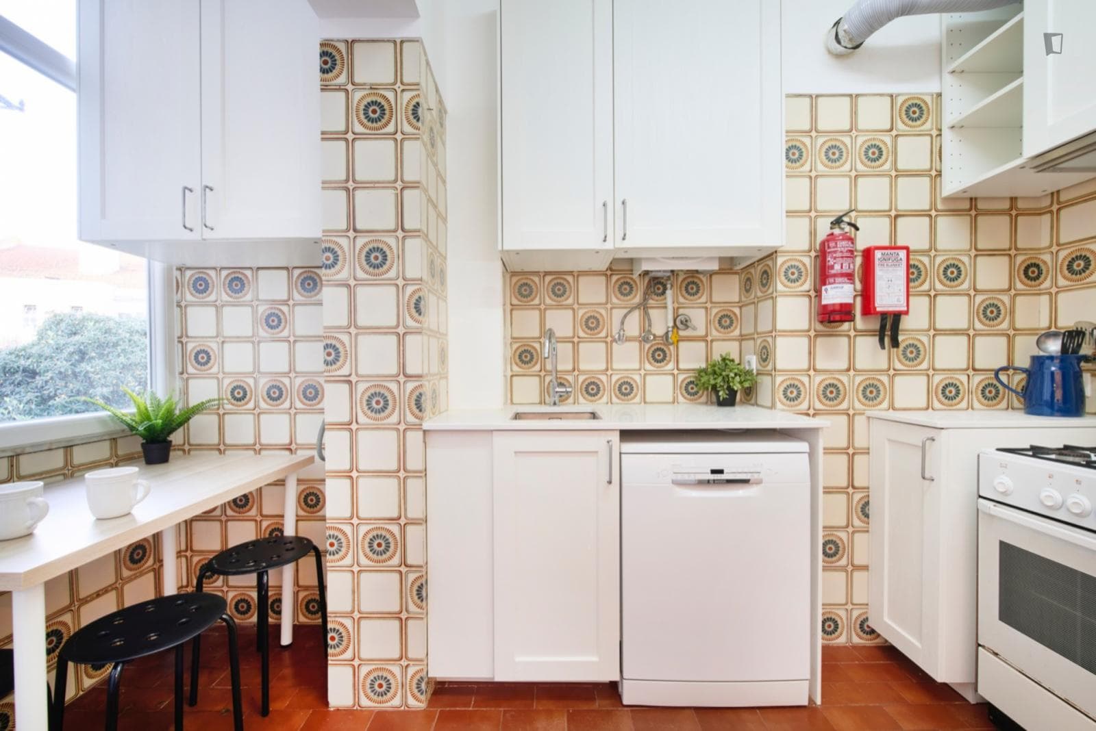 Fantastic single bedroom in Arroios photo 1
