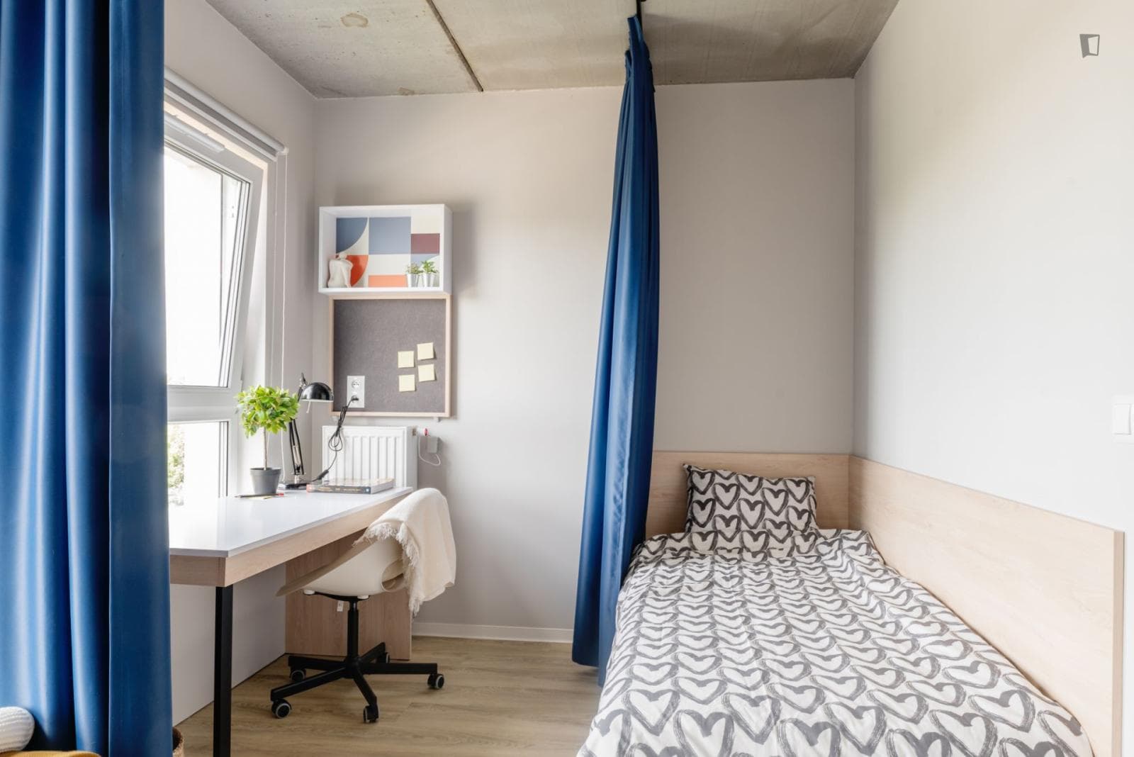 Property photo thumbnail