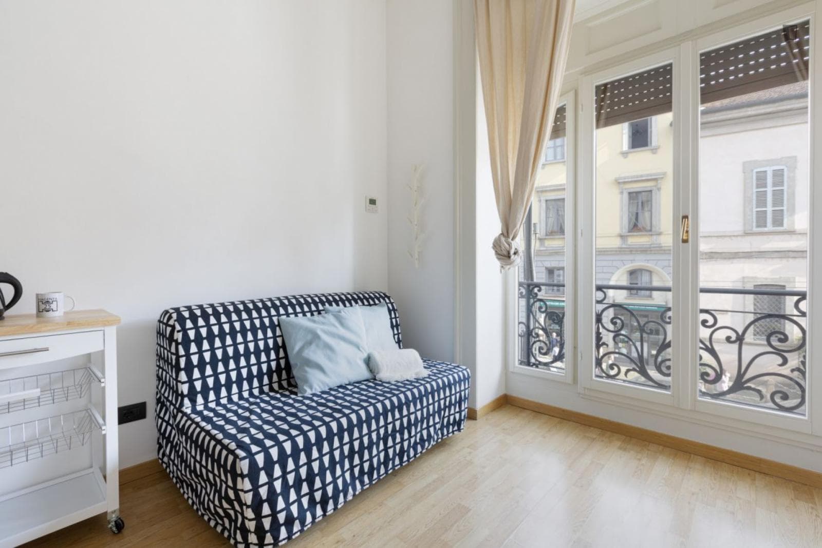 Studio with balcony close to Università Cattolica photo 1