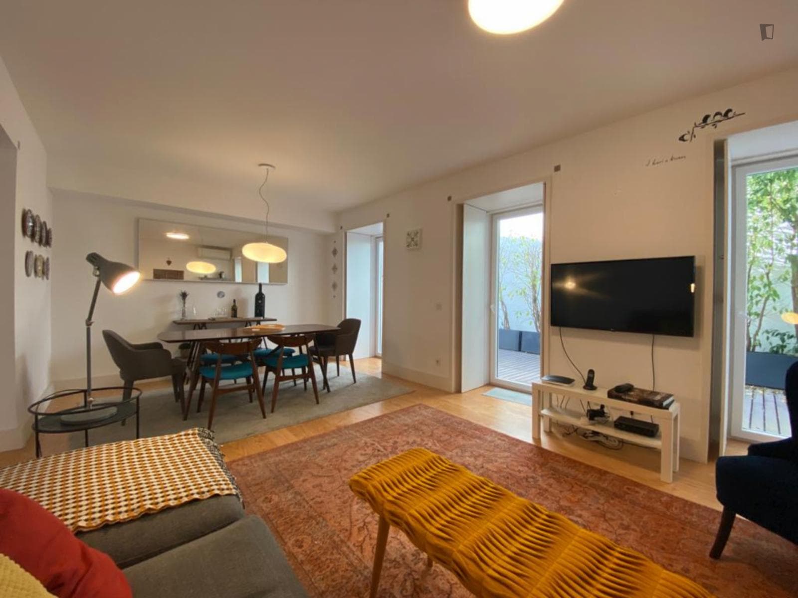 Stylish 1 Bedroom Apartment with a private terrace close to Chiado photo 1