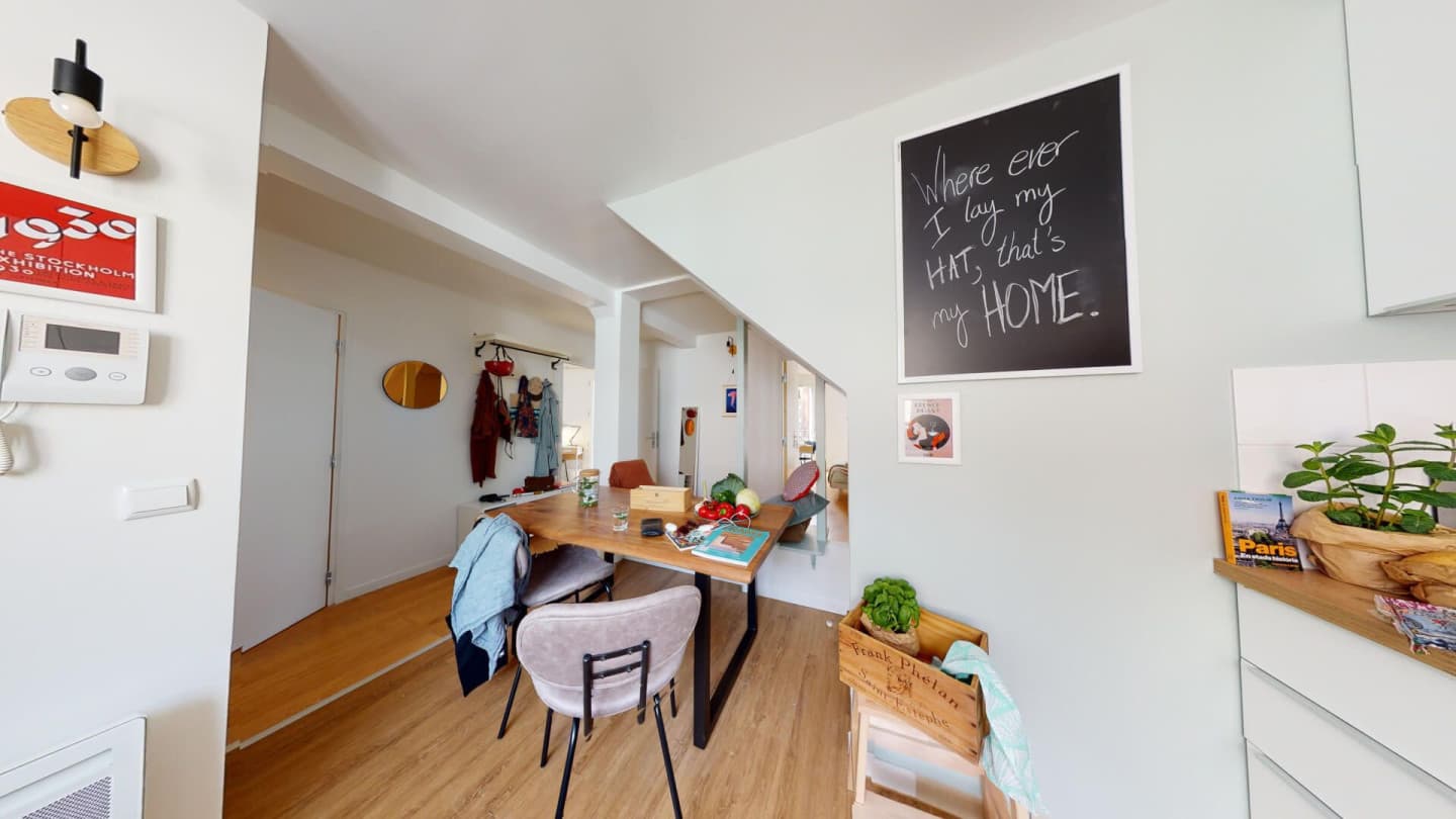 Luxury Cozy Apt. near Porte des Lilas Metro Station photo 1