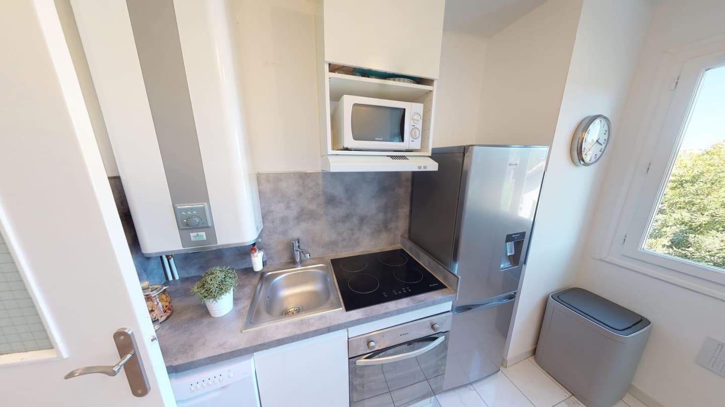 3-Bed Apartment on rue du chèvrefeuille photo 1