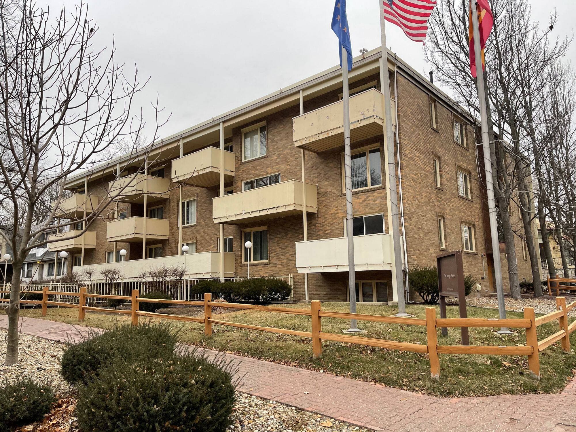 802 W Oregon Urbana IL photo 1
