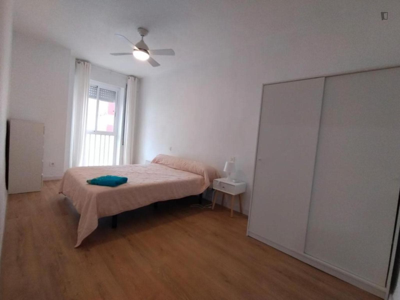 Charming double bedroom in Vistabella photo 1