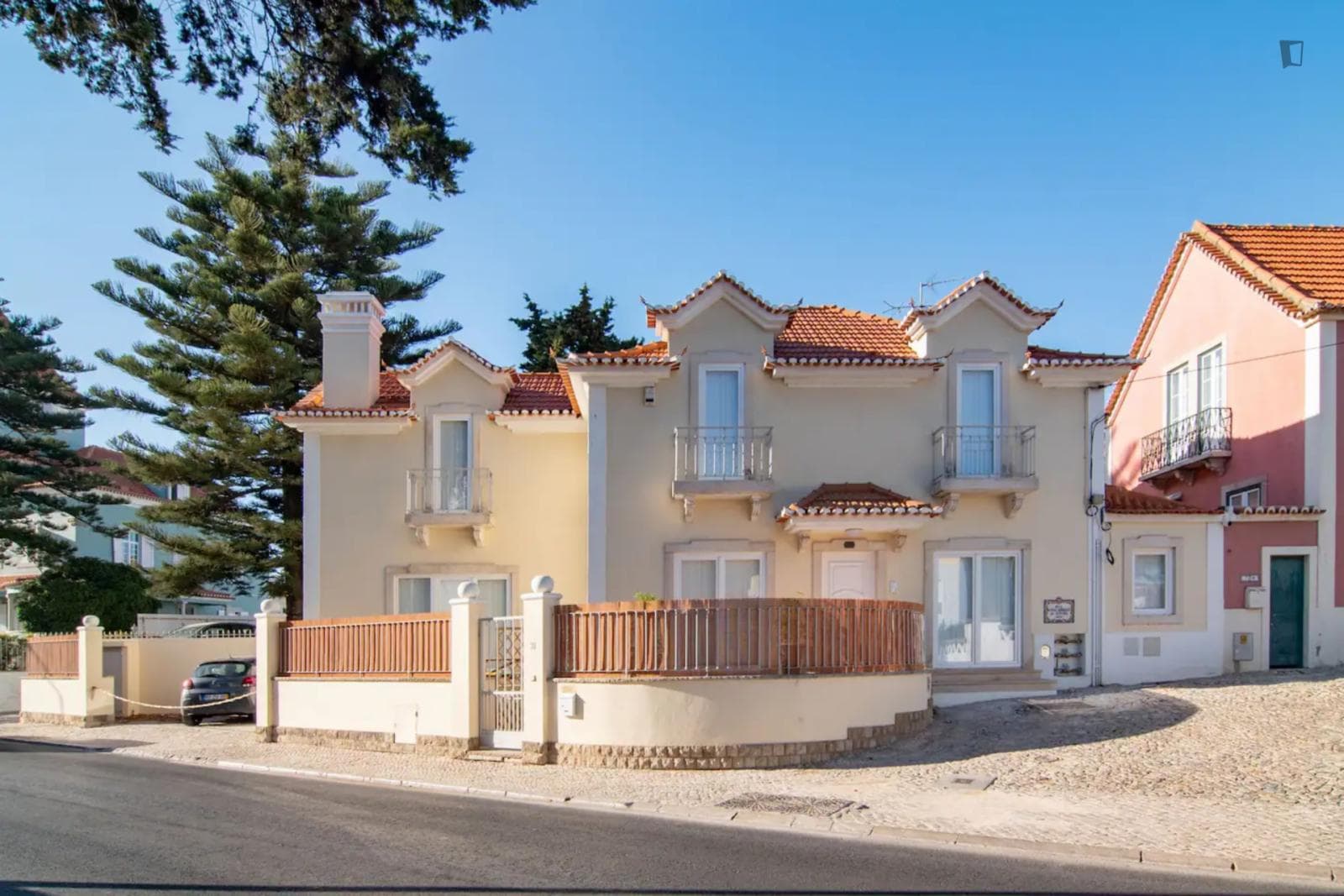 Property photo thumbnail