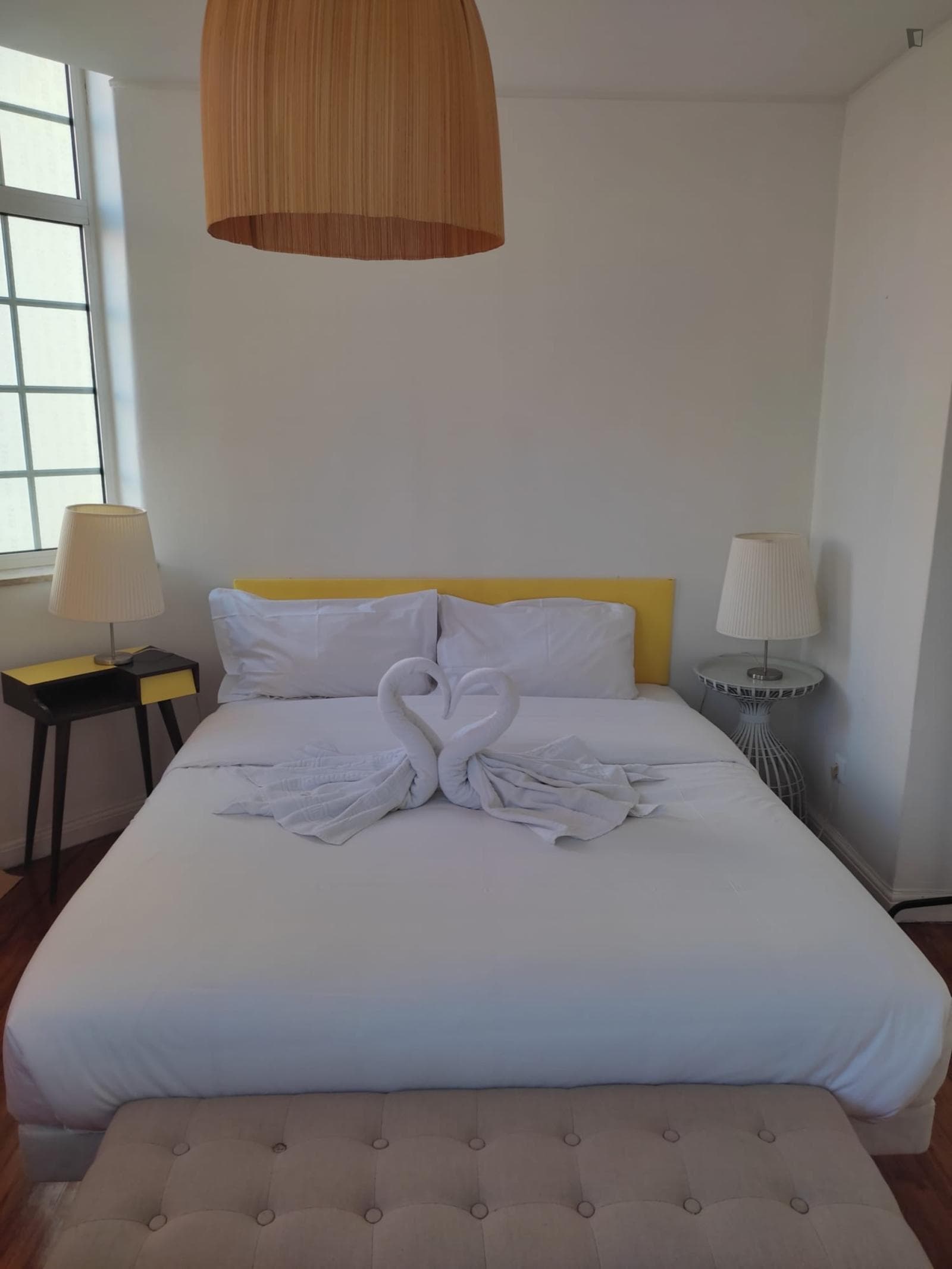 Minimalist and cosy double bedroom photo 1