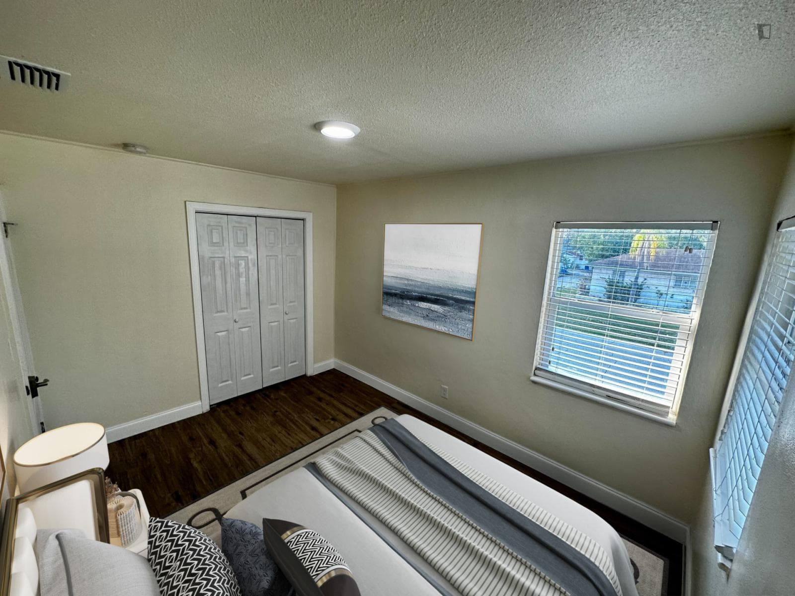 Bright Double Bedroom close to Stetson University College of Law photo 1