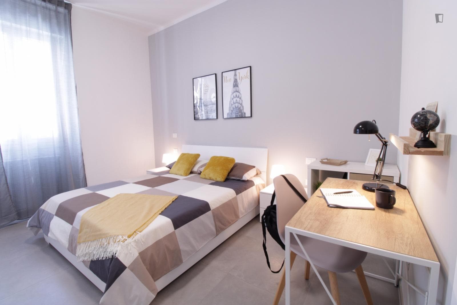 Inviting double bedroom near brescia station photo 1
