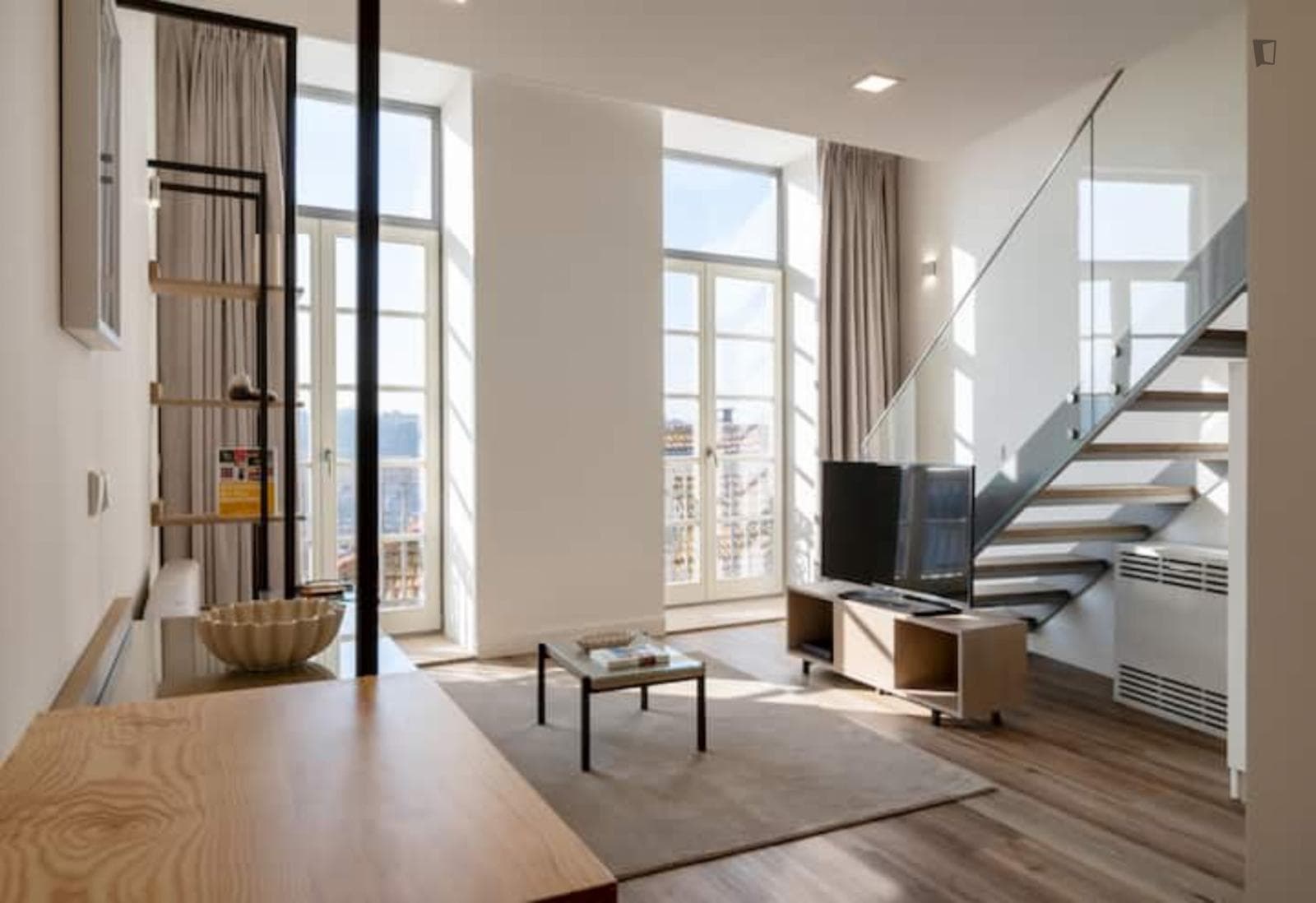 Modern 1-bedroom apartment near Jardim do Morro photo 1