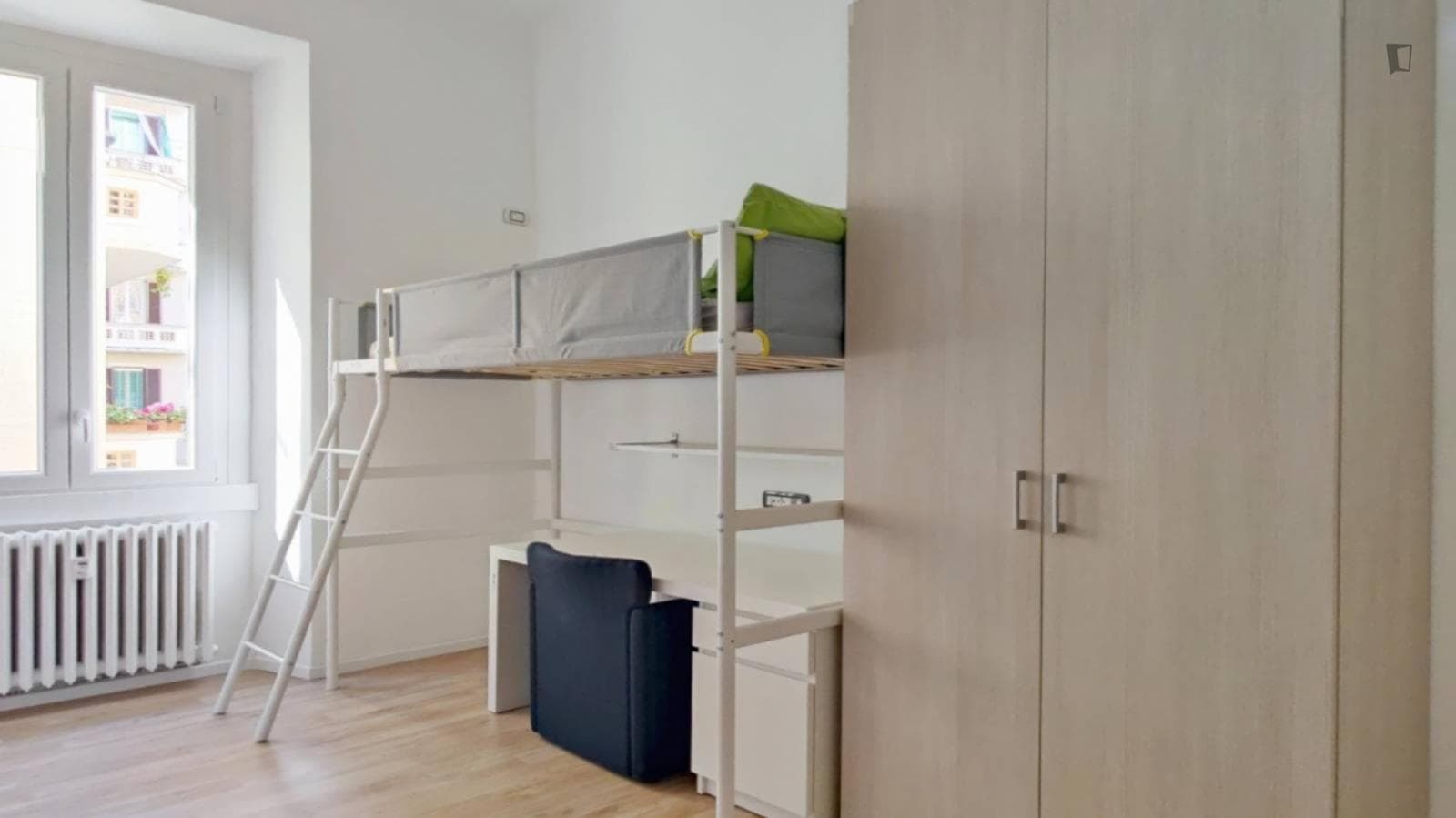 Property photo thumbnail
