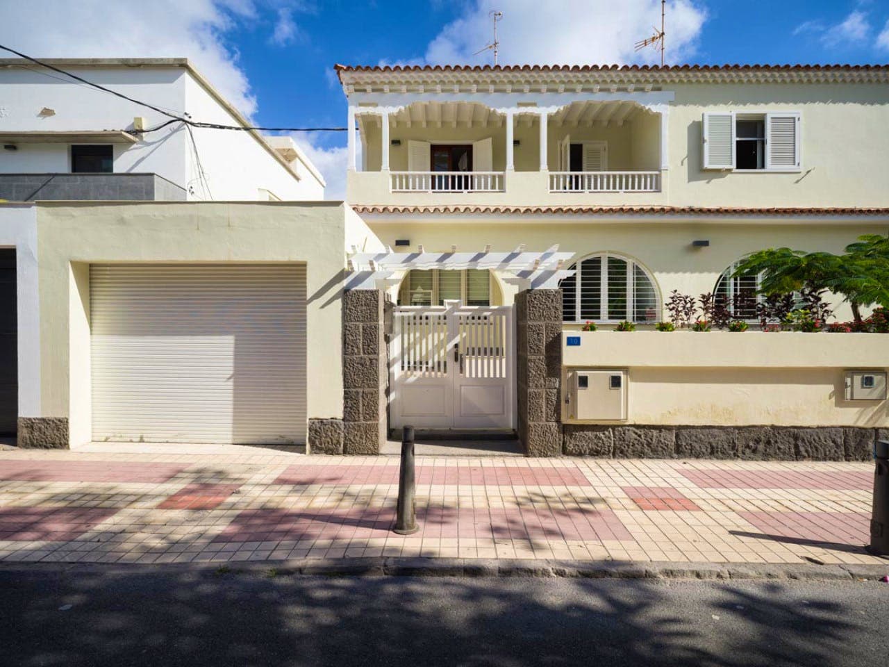 Property photo thumbnail