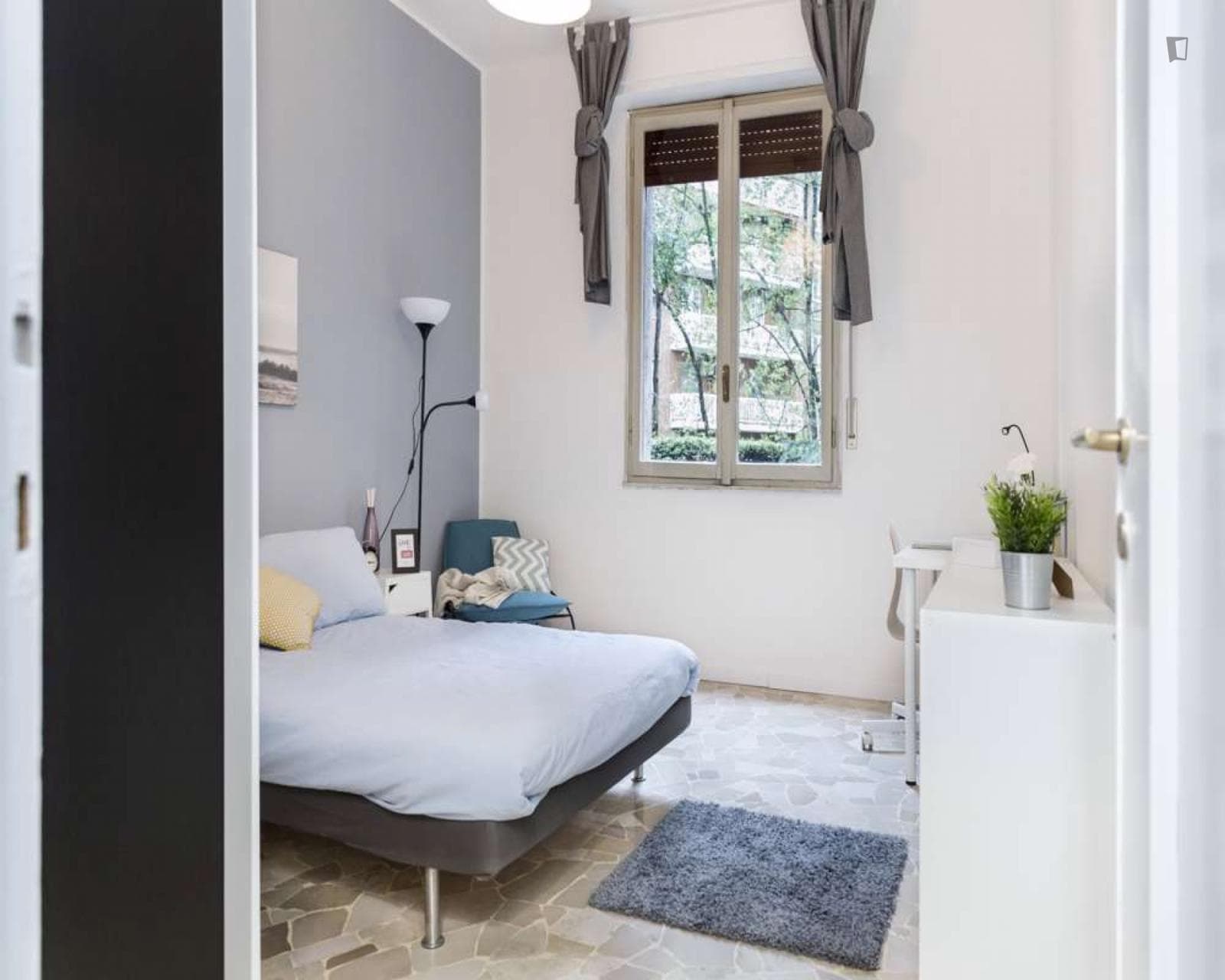 Property photo thumbnail