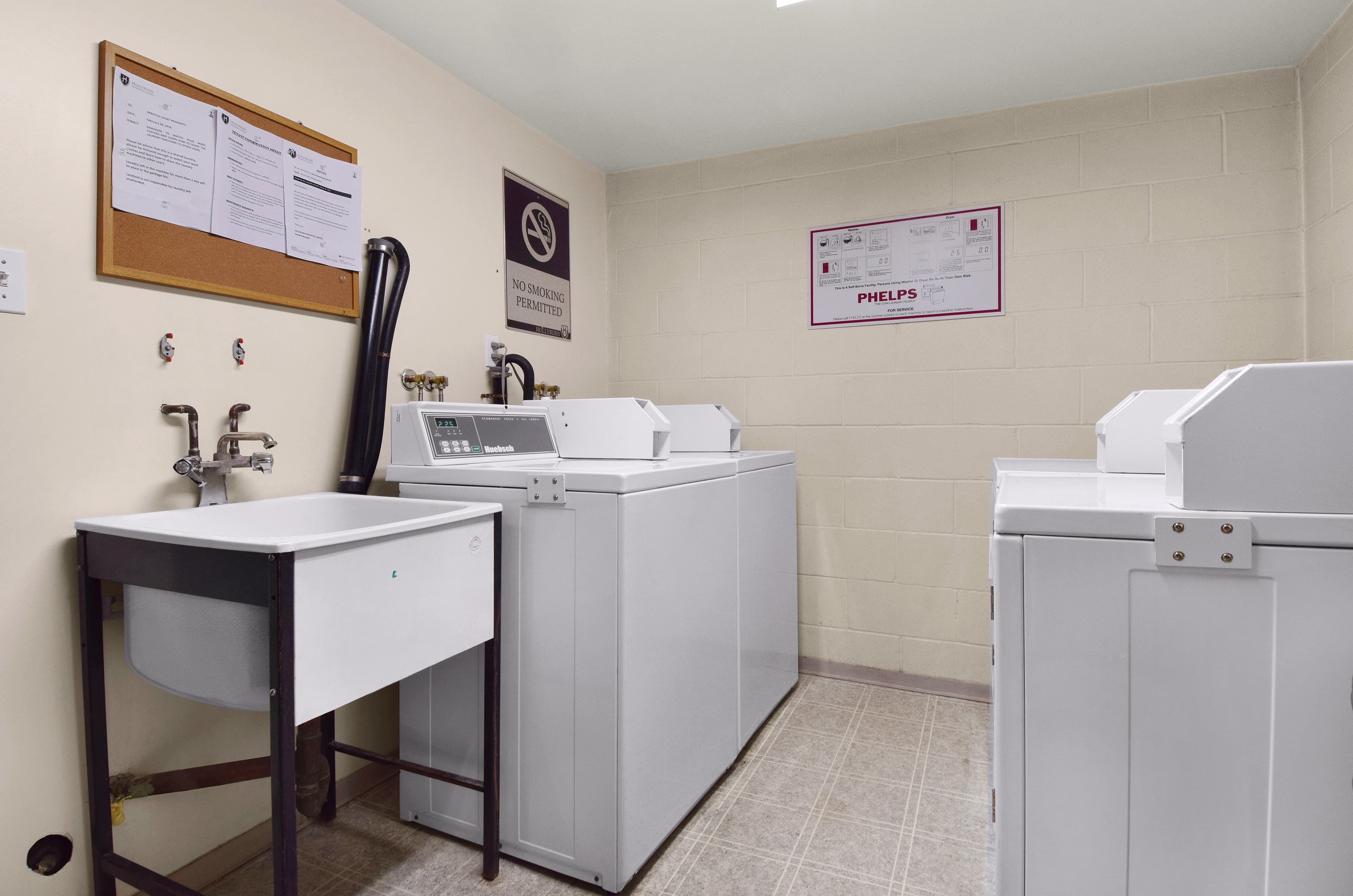 Arbutus Court photo 1