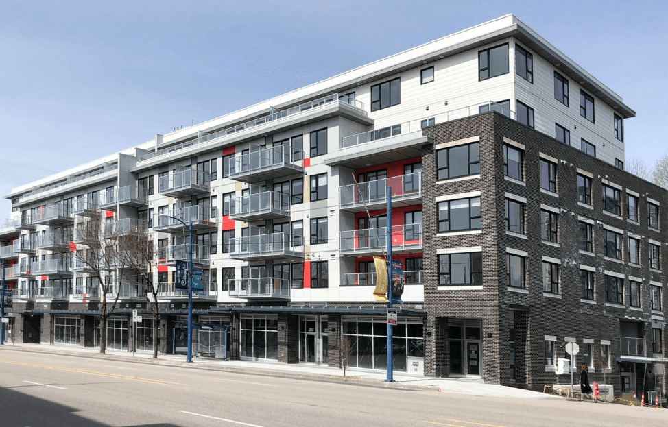 3583 Kingsway photo 1