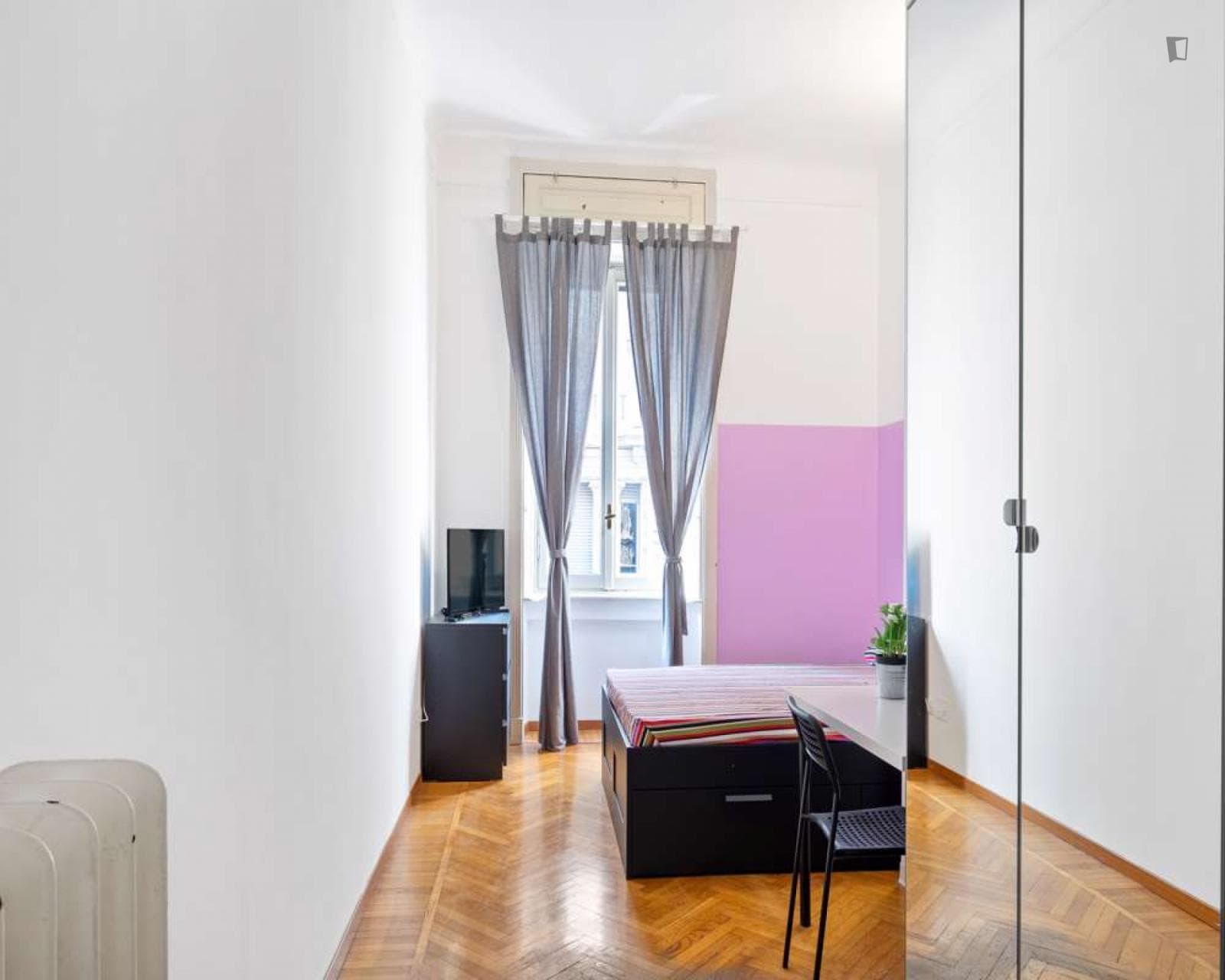 Charismatic single bedroom in Ticinese photo 1