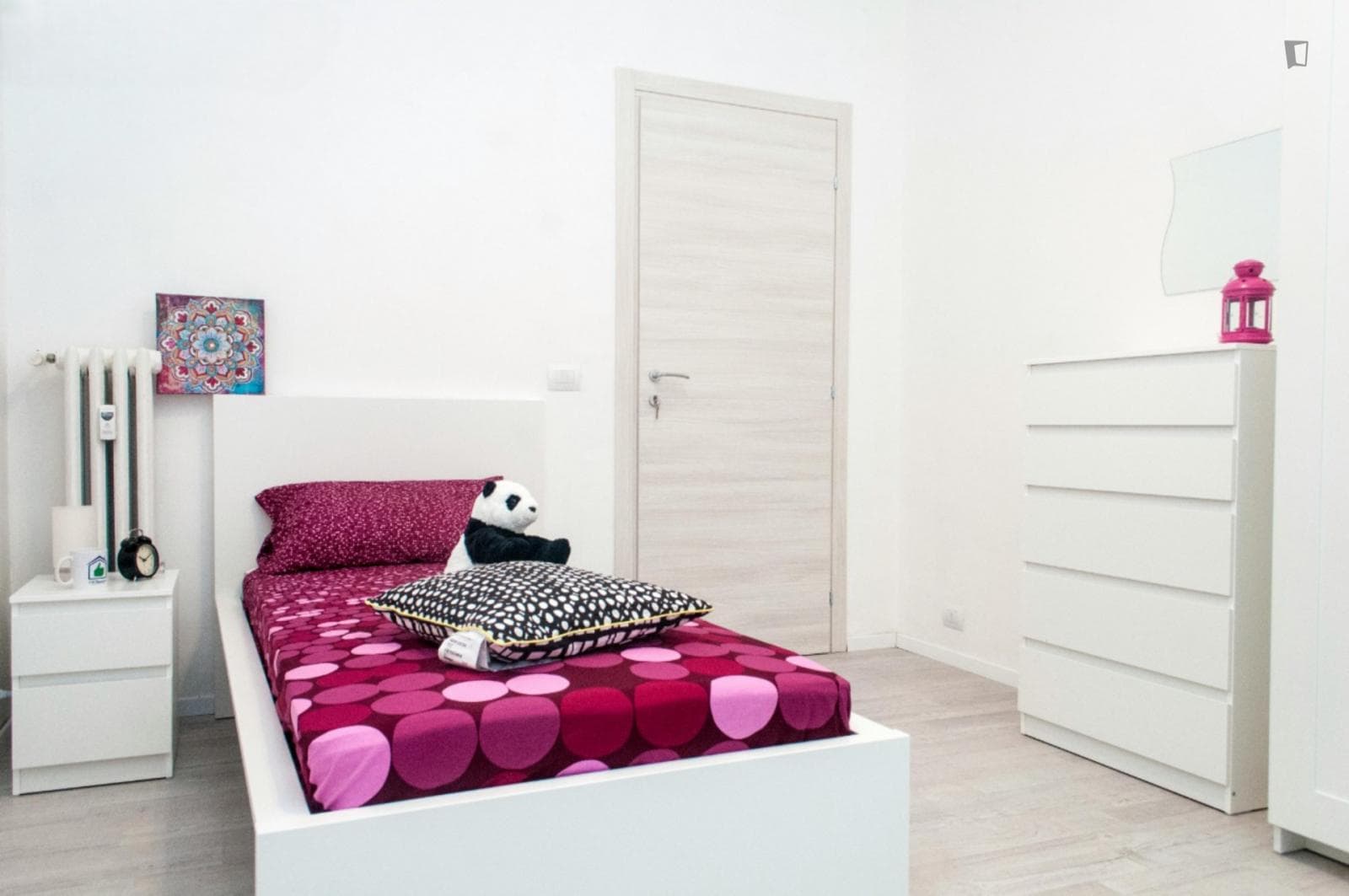 Bright single bedroom in Borgo Filadelfia photo 1