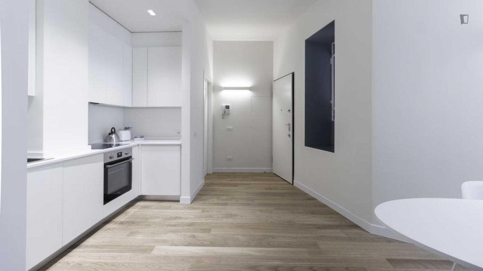 Excellent 1-bedroom apartment in the Washington neighbourhood photo 1
