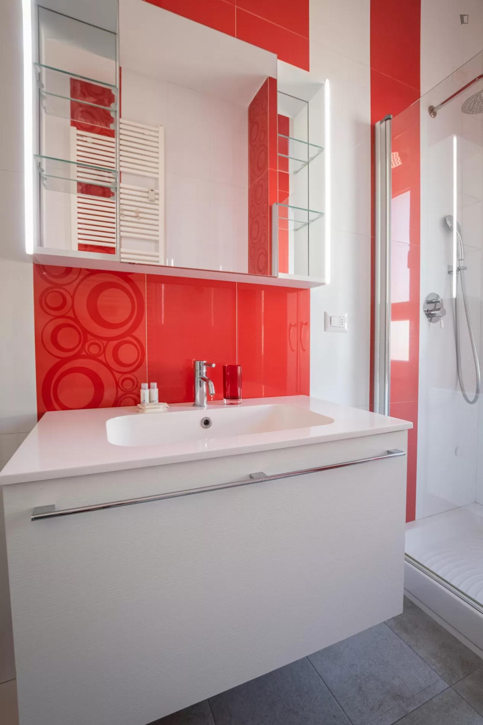 Elegant 2-bedroom apartment near Porta Romana photo 1
