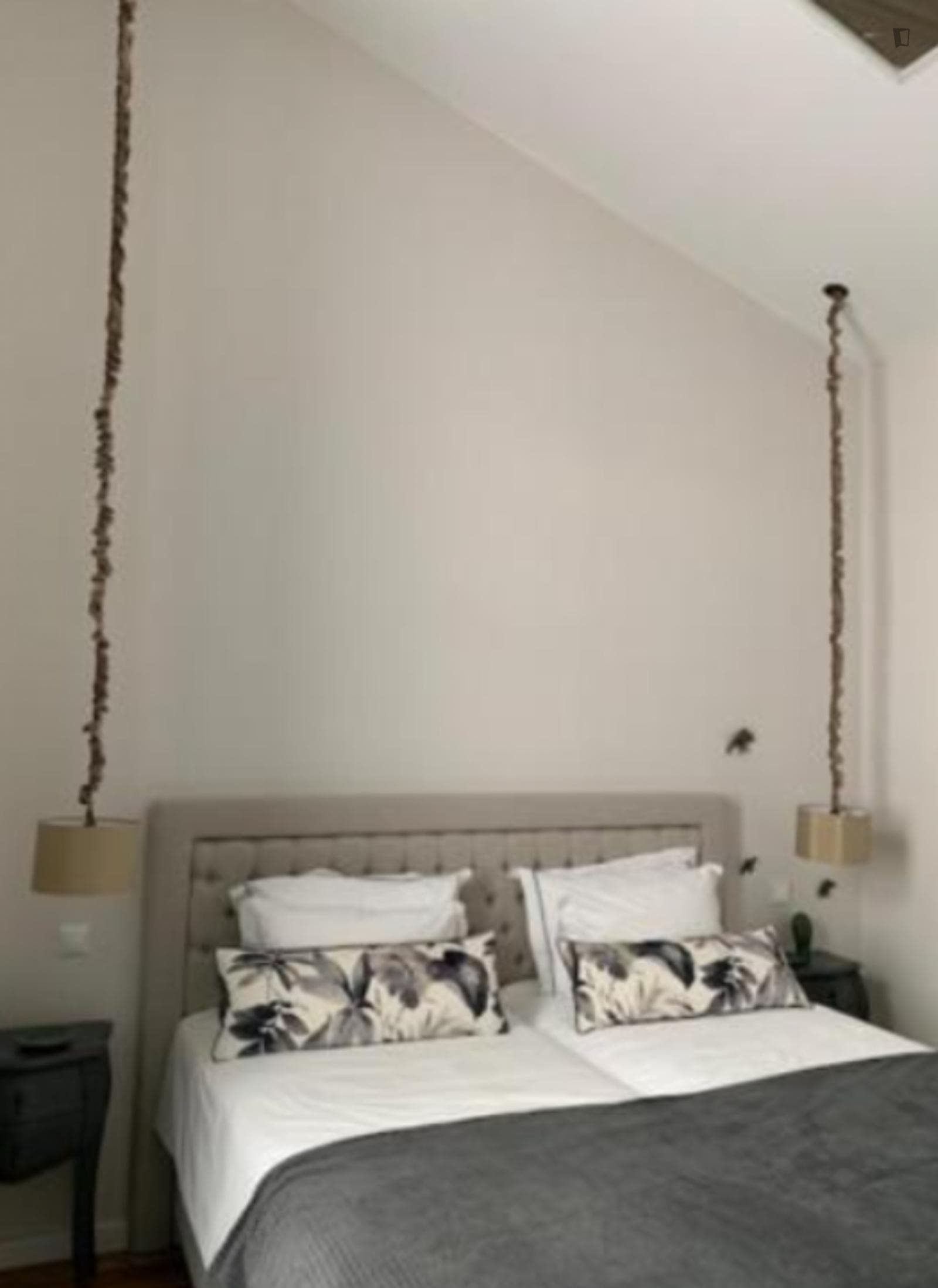 Nice double bedroom close to University of Coimbra  photo 1
