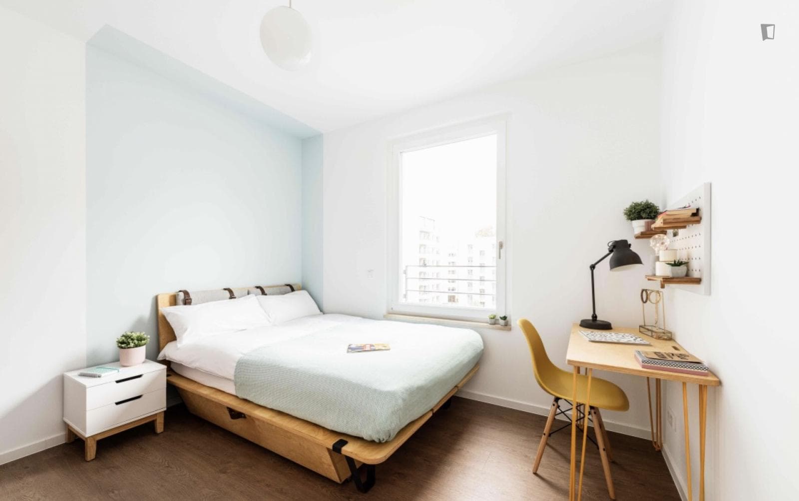 Comfy double bedroom in a 4-bedroom in Moabit photo 1