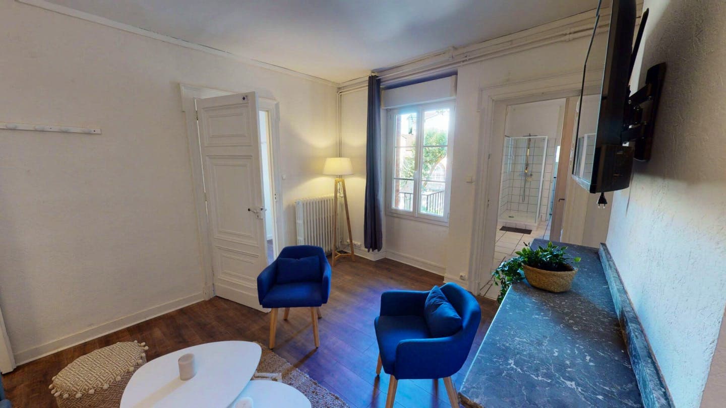 Property photo thumbnail