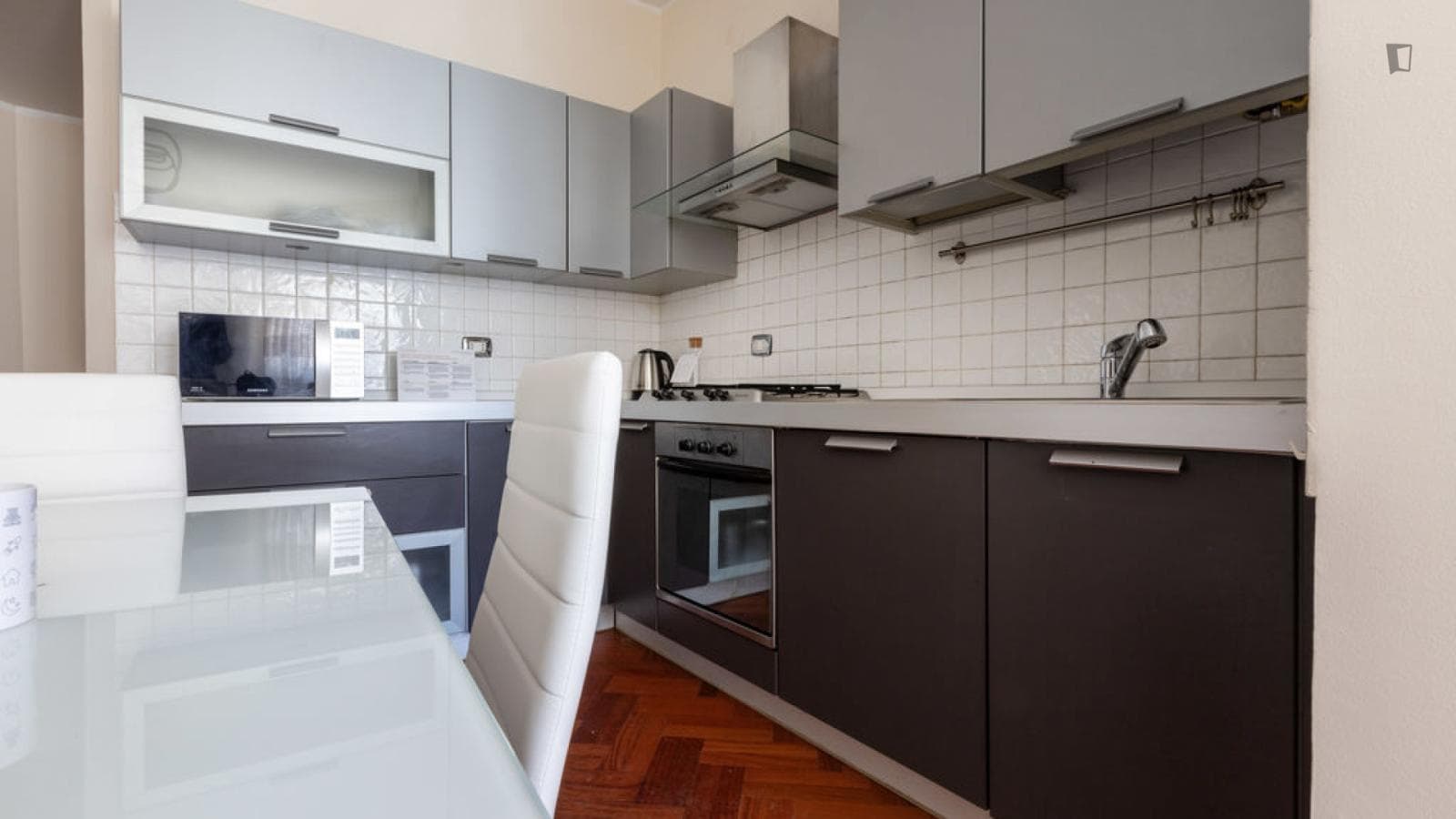 Large 2-bedroom apartment near the Forlanini train station photo 1