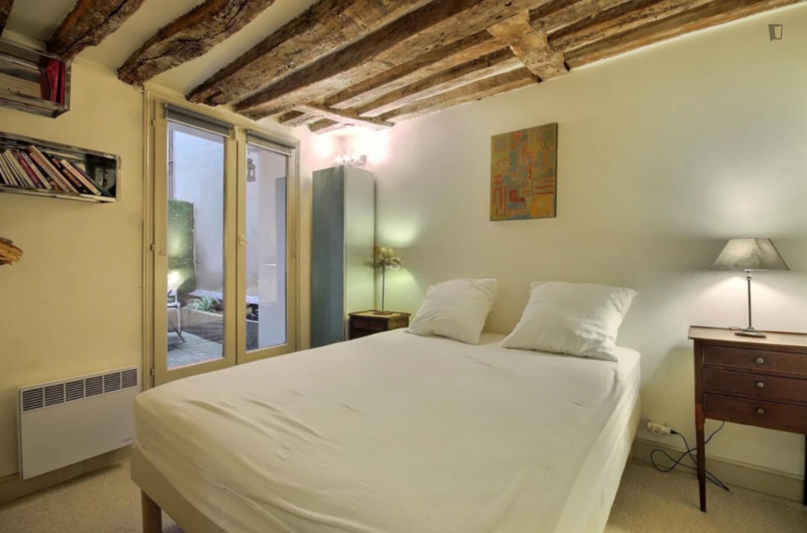 Very nice 1-bedroom apartment in Sainte-Avoye photo 1