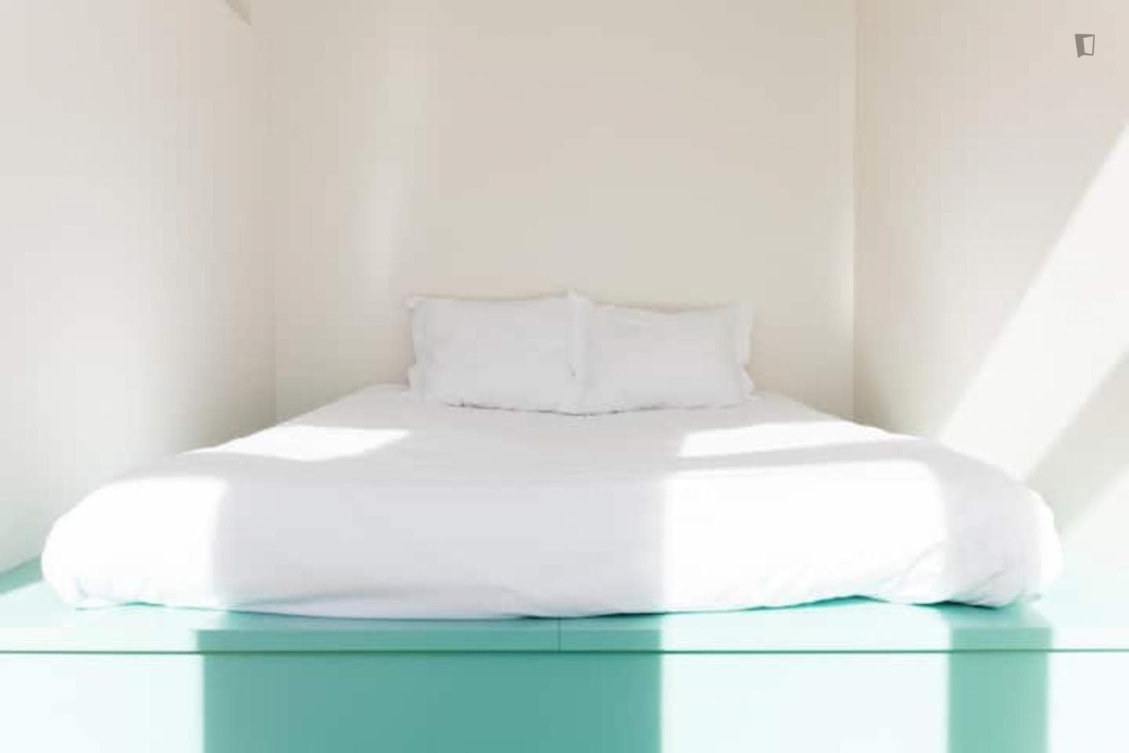 Bright and cozy studio in the beautiful historic center of Porto photo 1