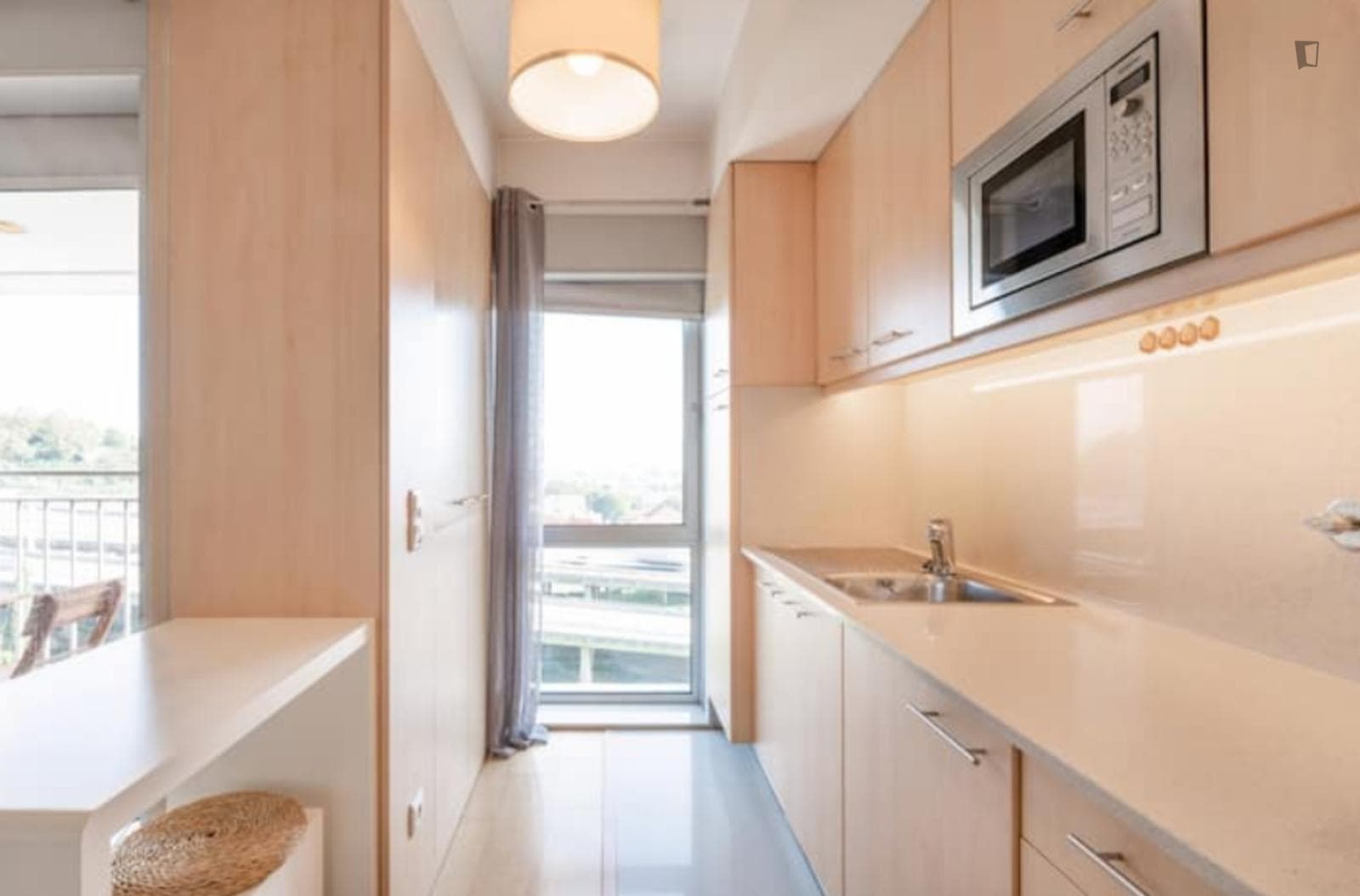 Elegant studio near the Contumil metro photo 1