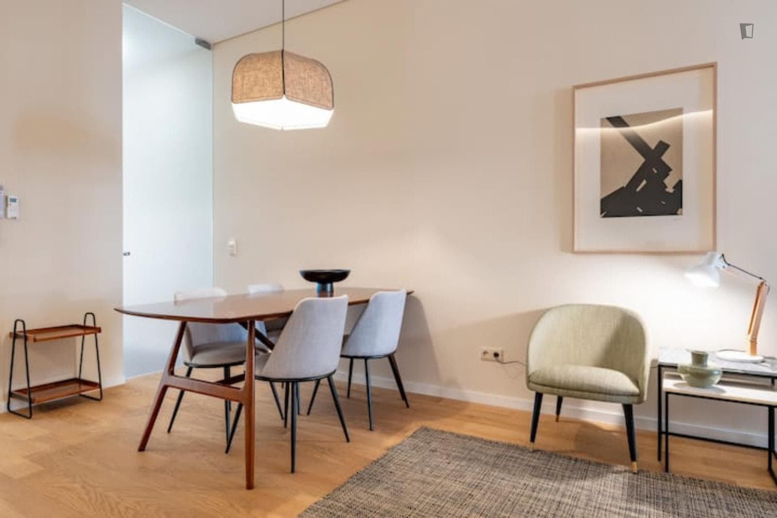 Spacious and luminous 1-bedroom flat in a privileged location in the heart of Porto photo 1