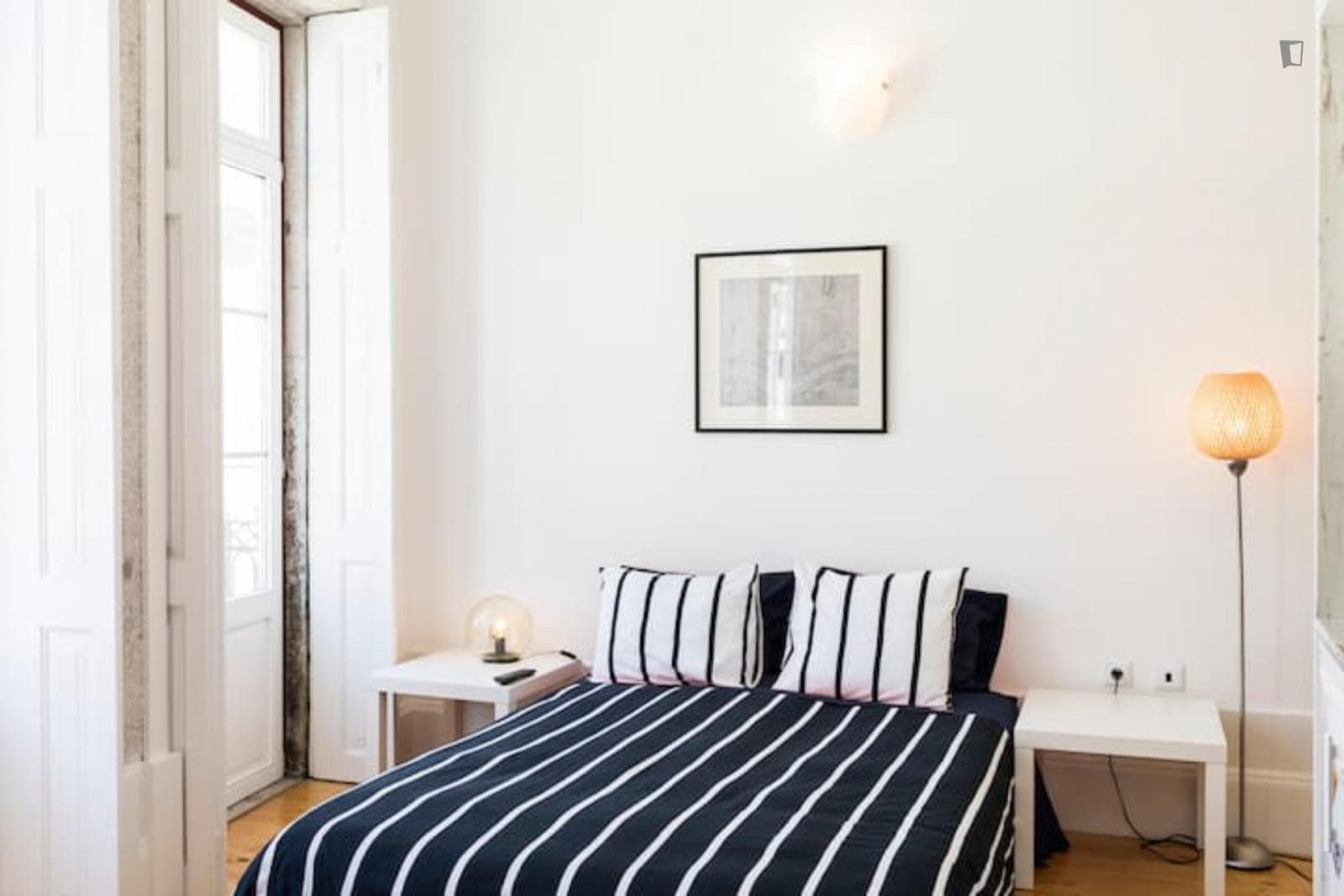 Lovely studio near Jardim do Carregal photo 1