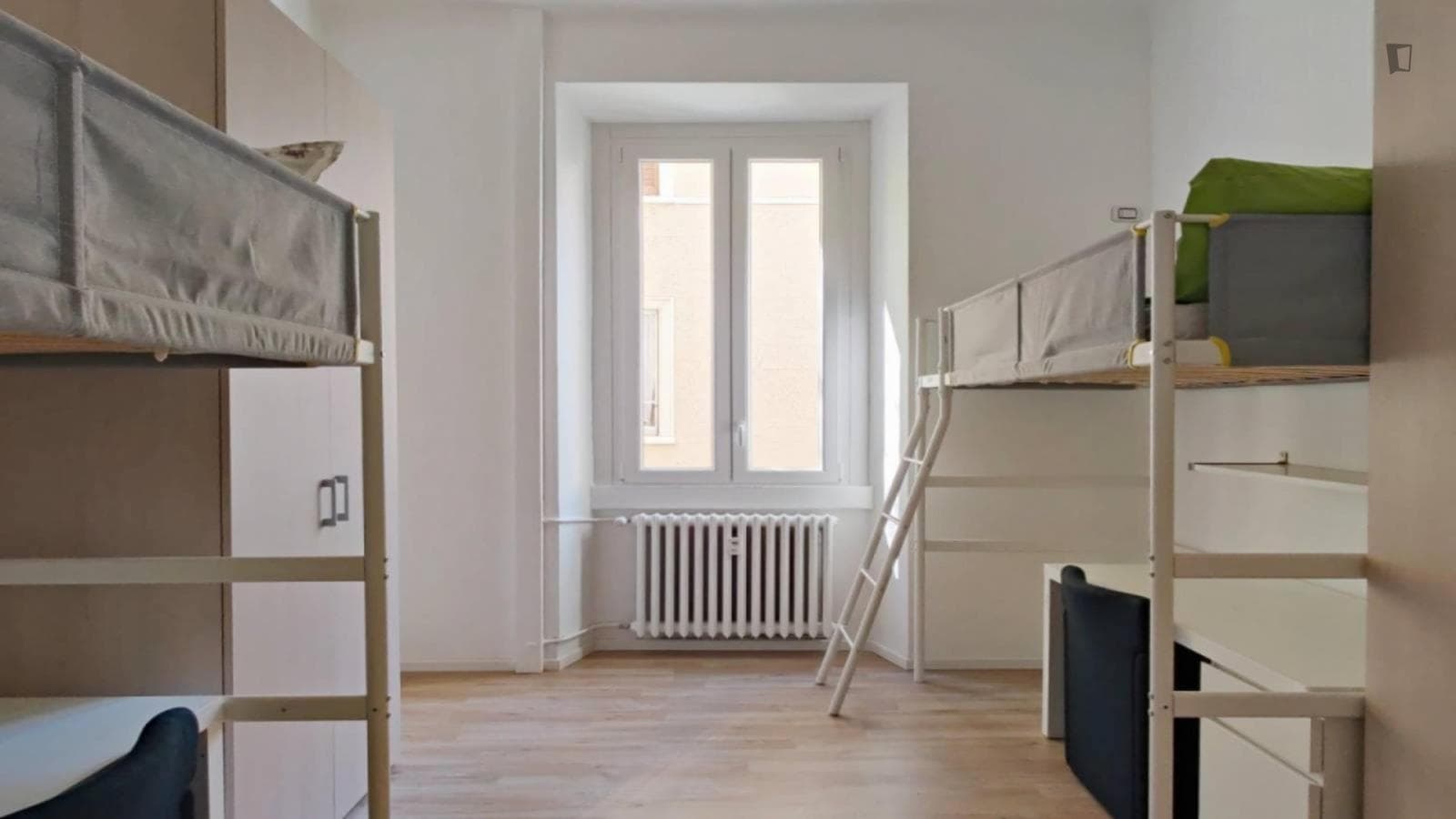 Bed in a bright shared bedroom near Politecnico Bovisa Campus photo 1