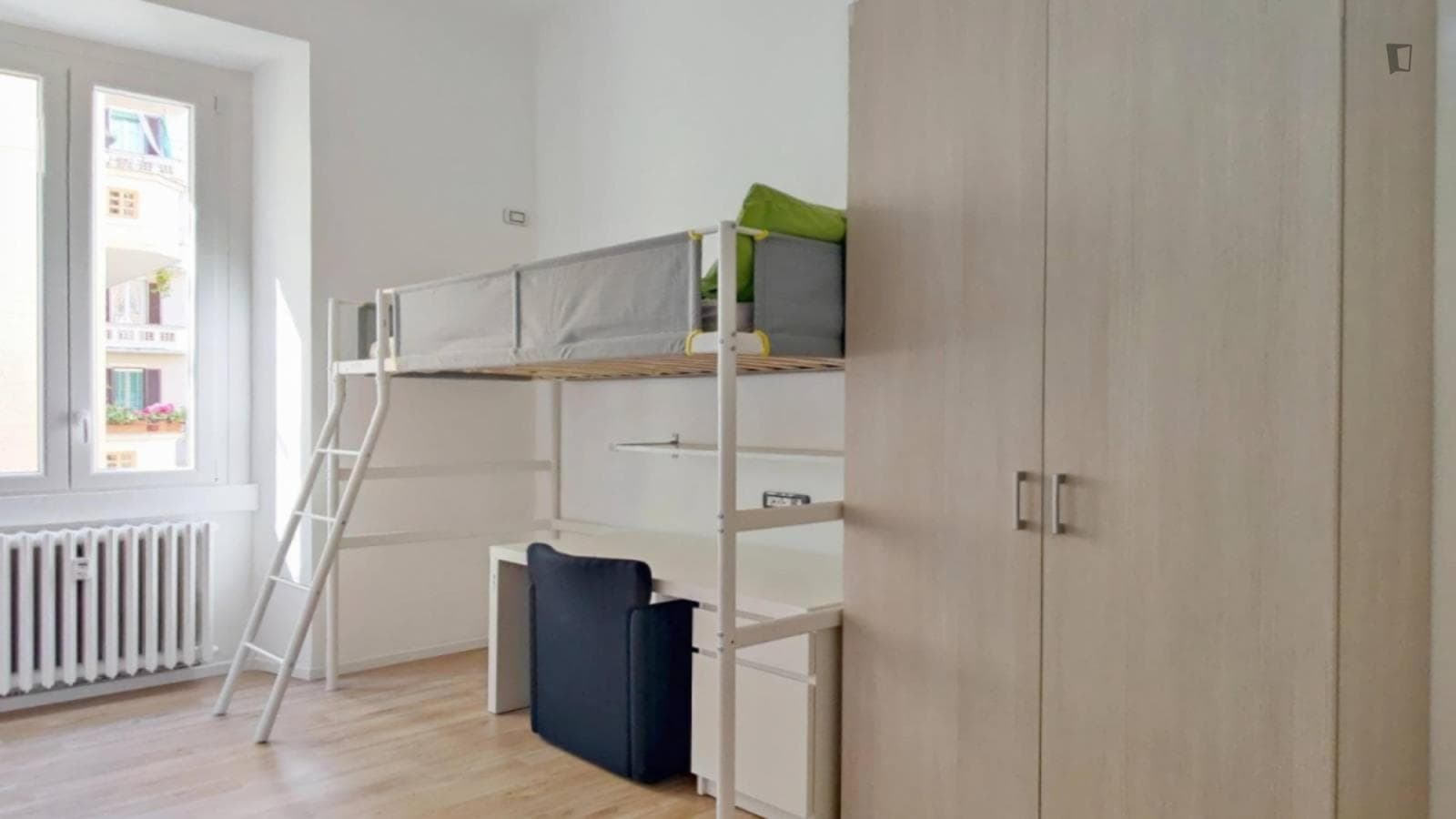Property photo thumbnail