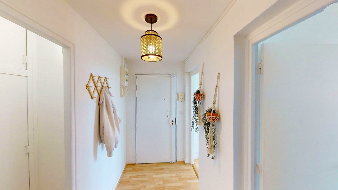 Amazing Stylish Apt. near Clichy photo 1