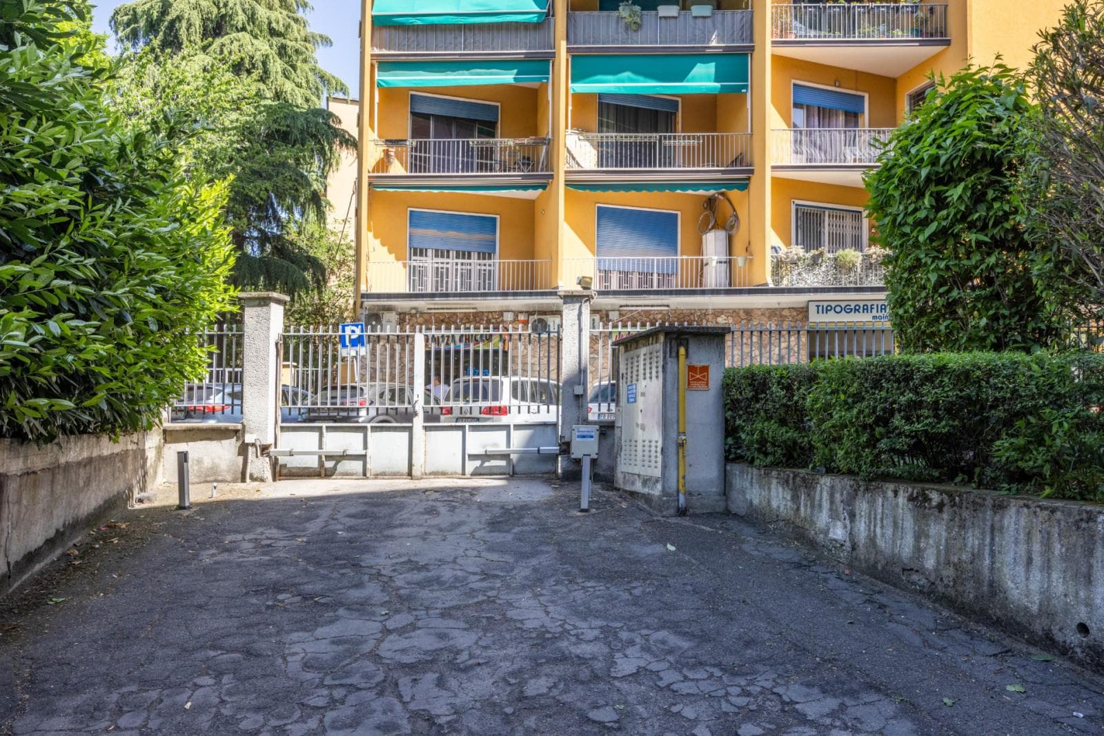 Property photo thumbnail